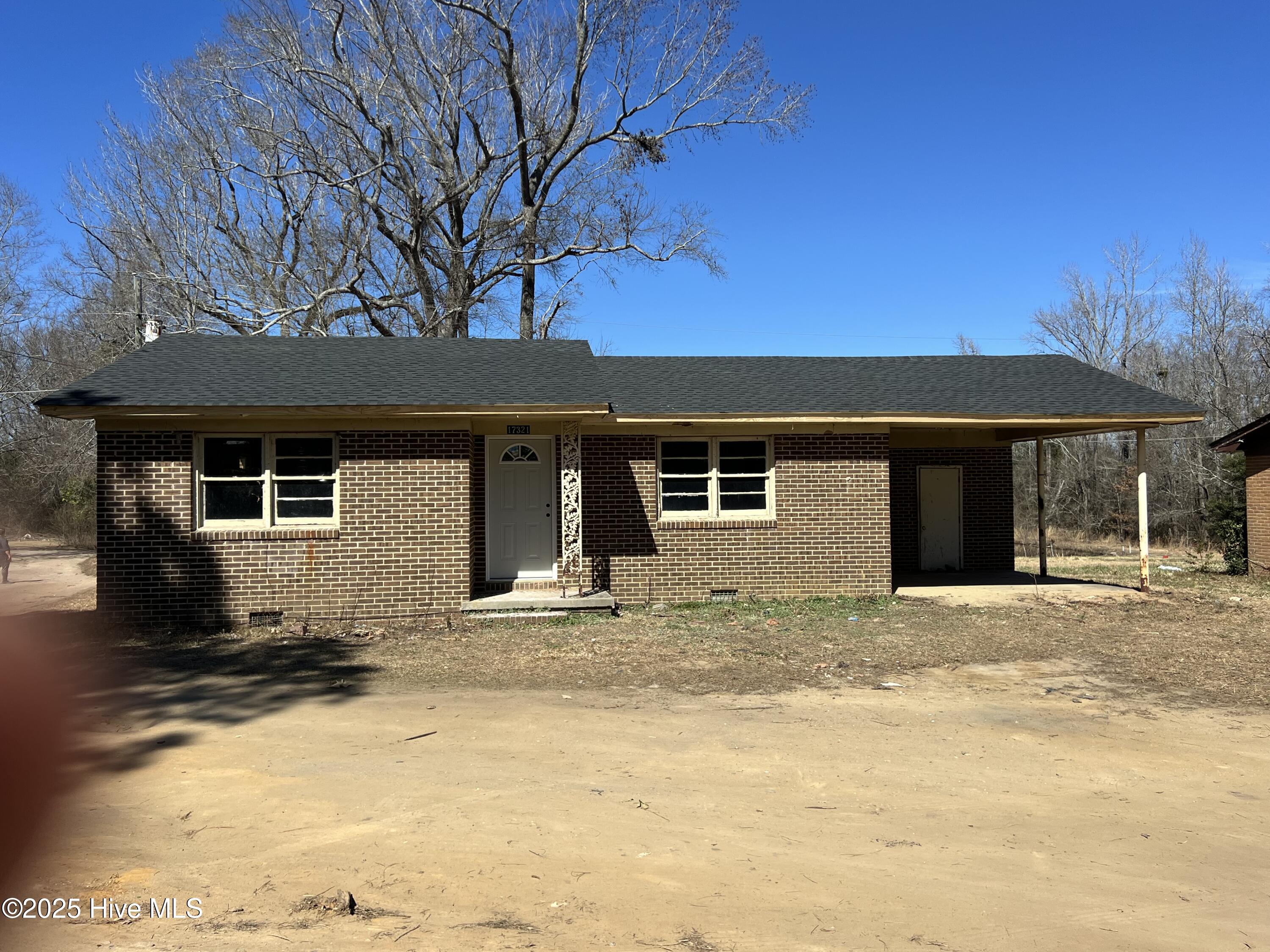 17261 Old Lumberton Road Property Photo