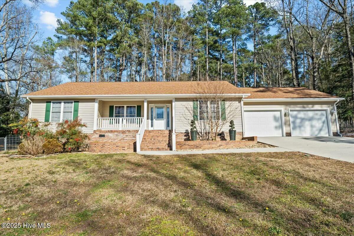 105 Woodside Drive Property Photo