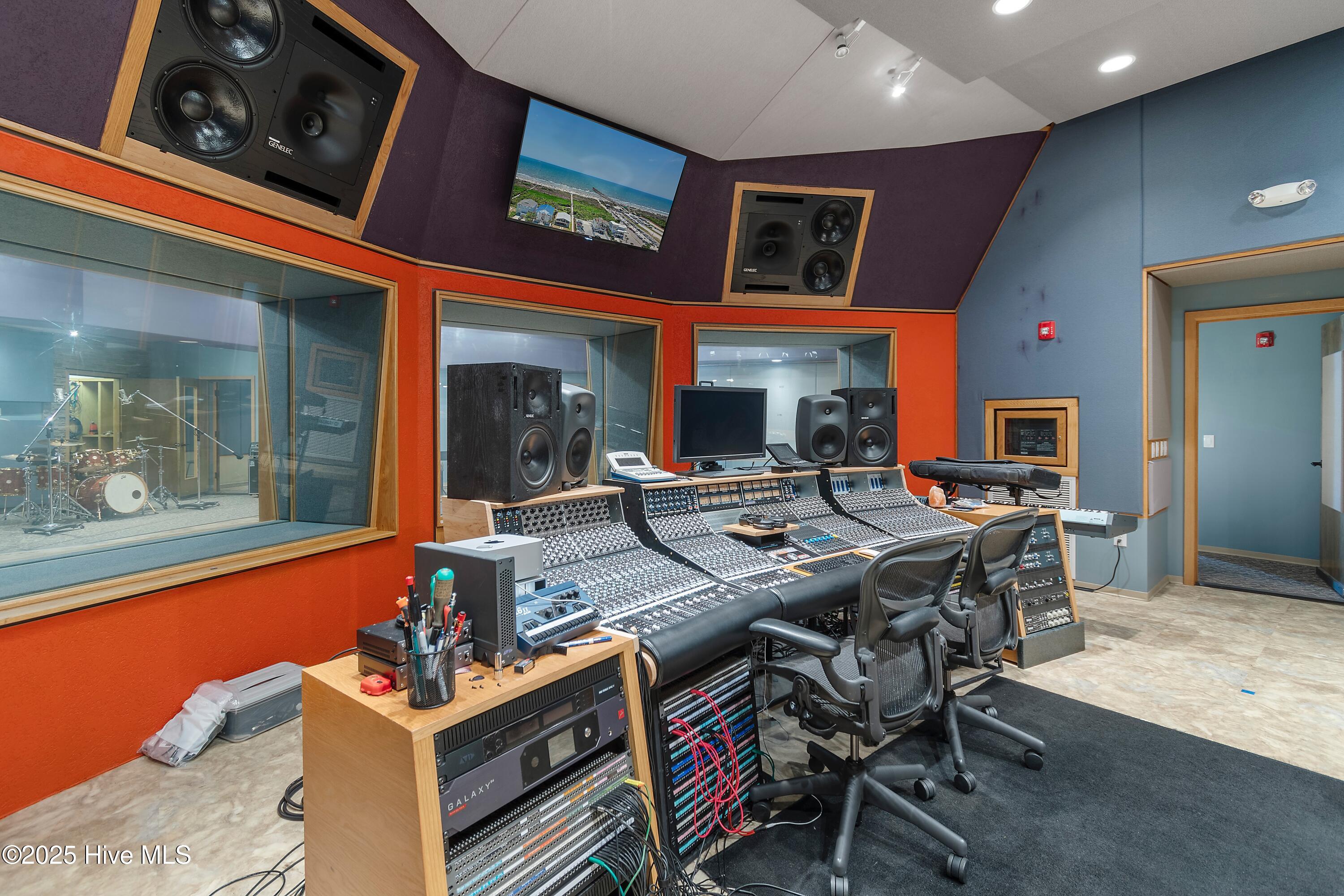 8840 Old Georgetown Road Property Photo 48