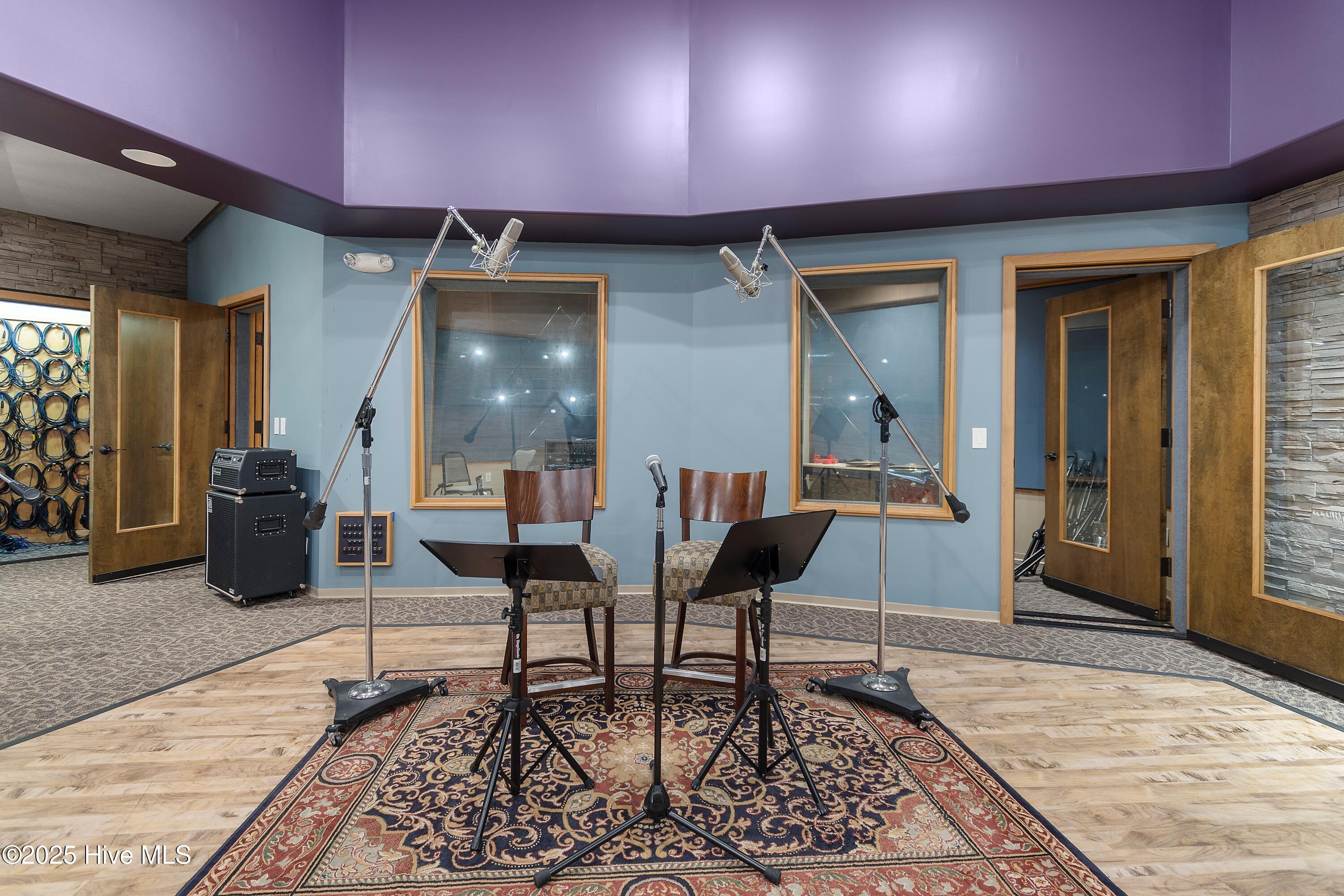 8840 Old Georgetown Road Property Photo 50