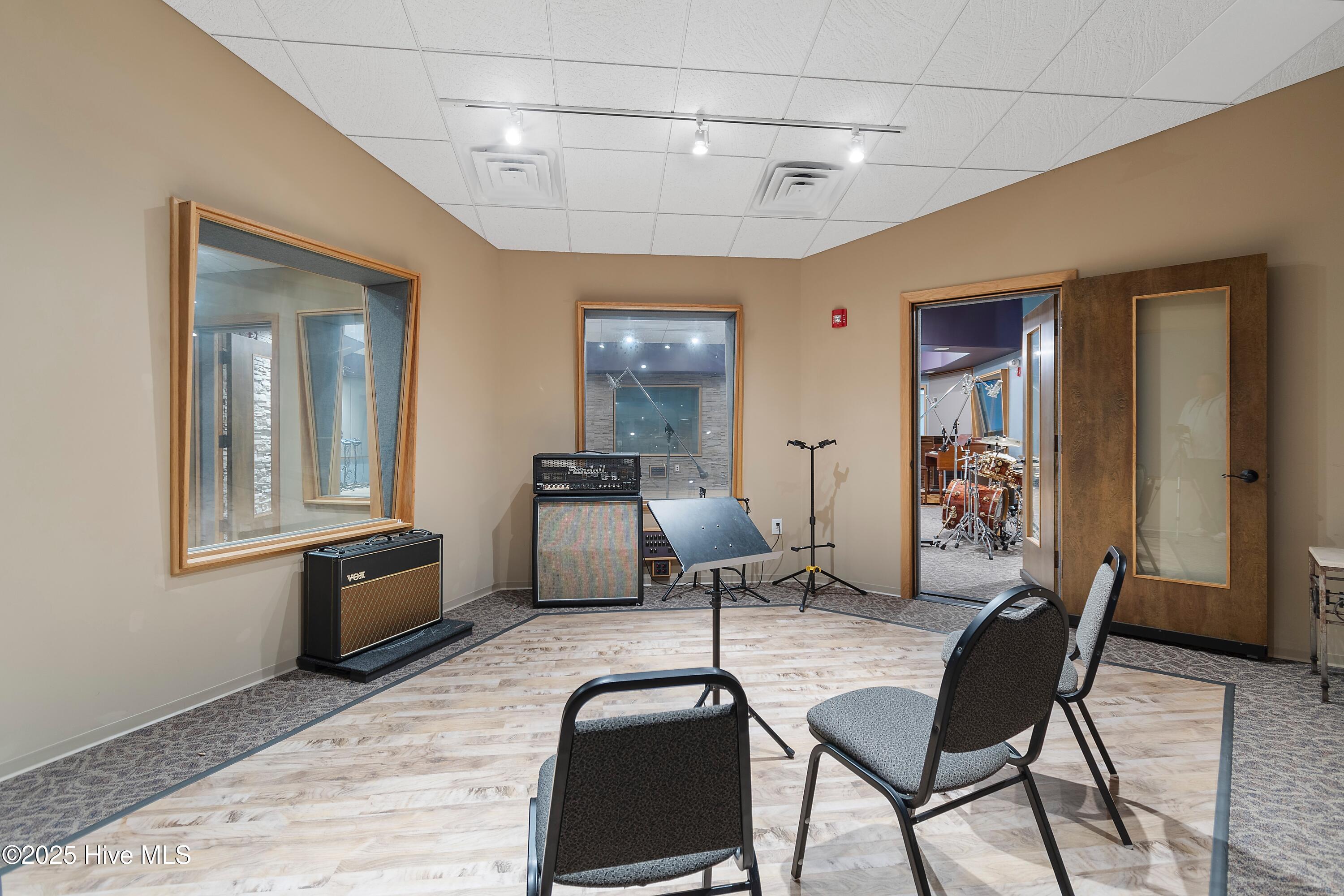 8840 Old Georgetown Road Property Photo 57