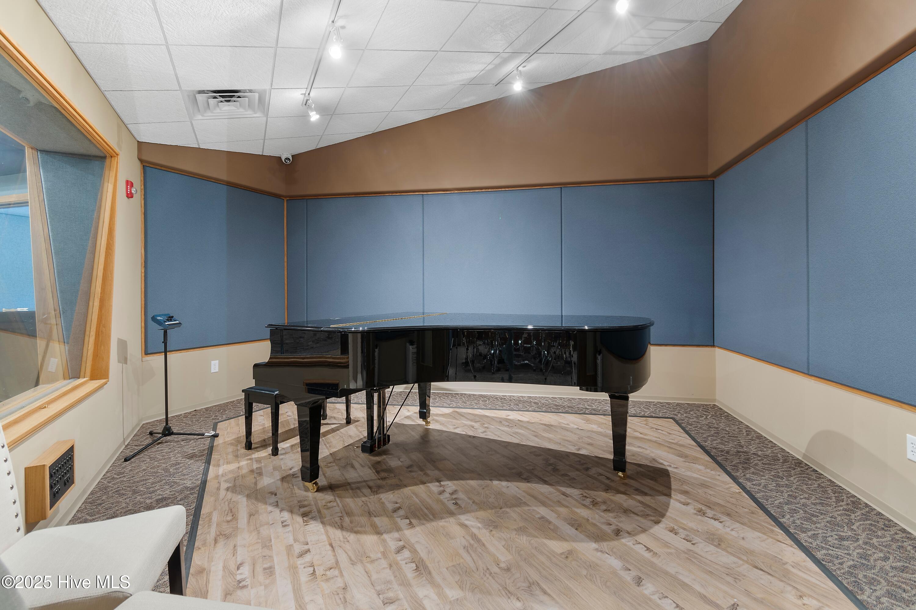 8840 Old Georgetown Road Property Photo 60