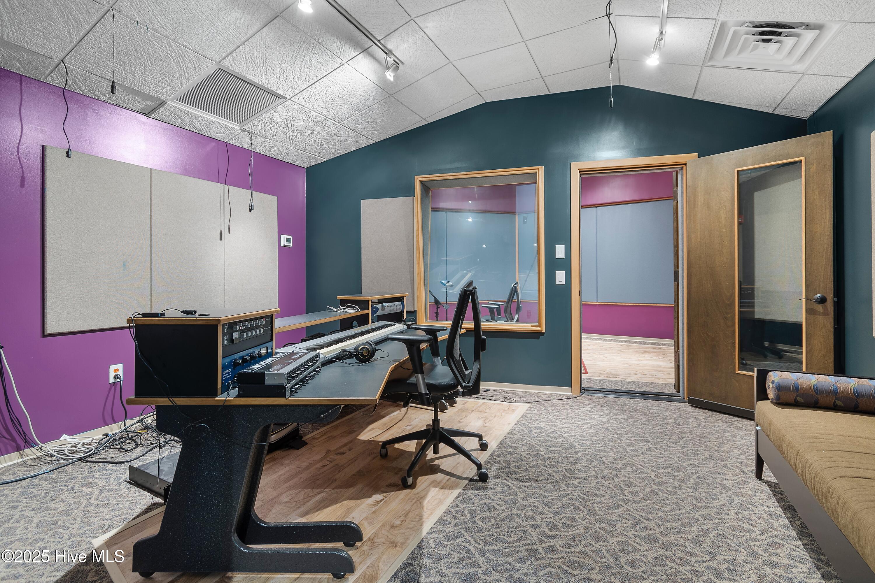 8840 Old Georgetown Road Property Photo 78