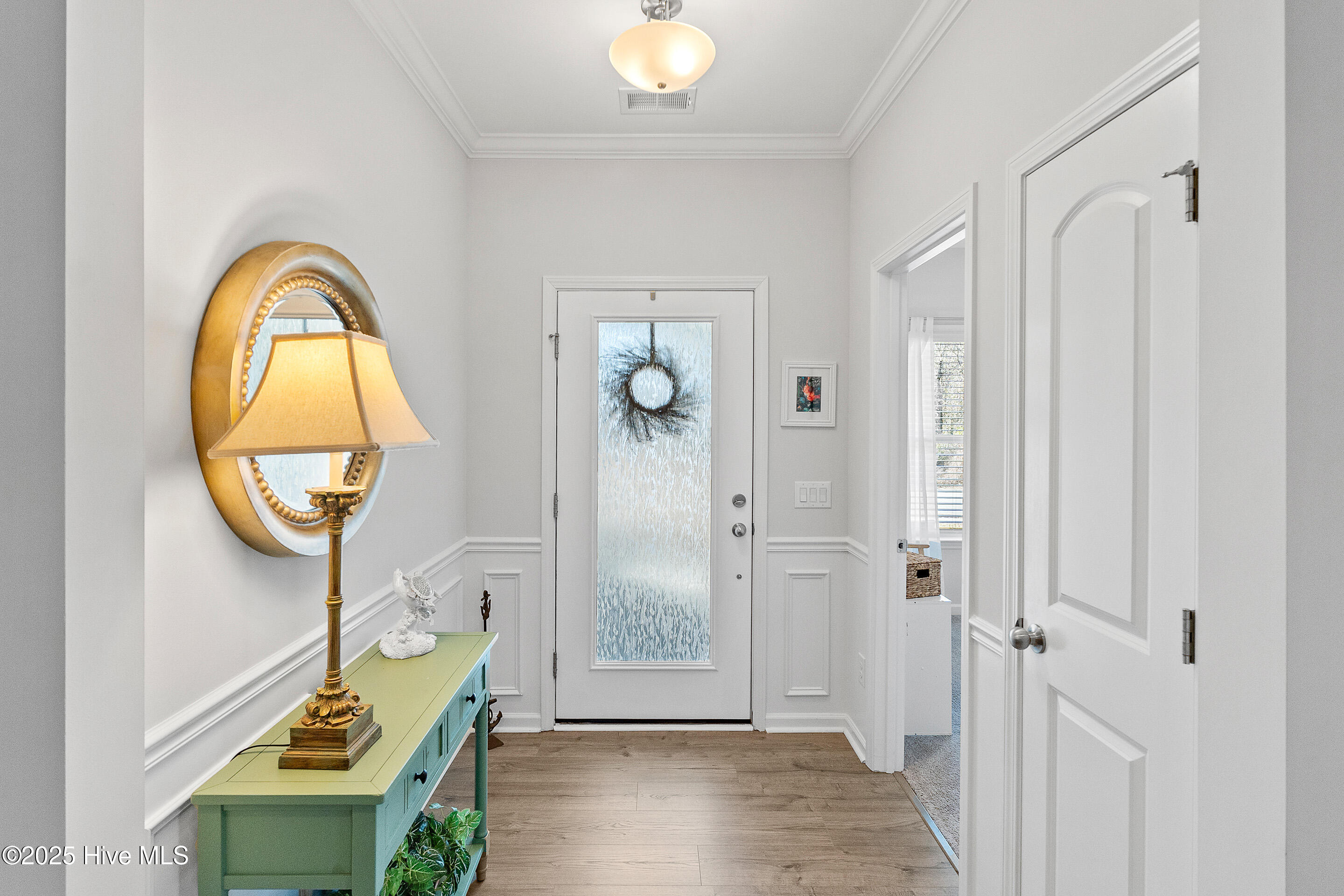 5982 Gray Squirrel Path Property Photo 4