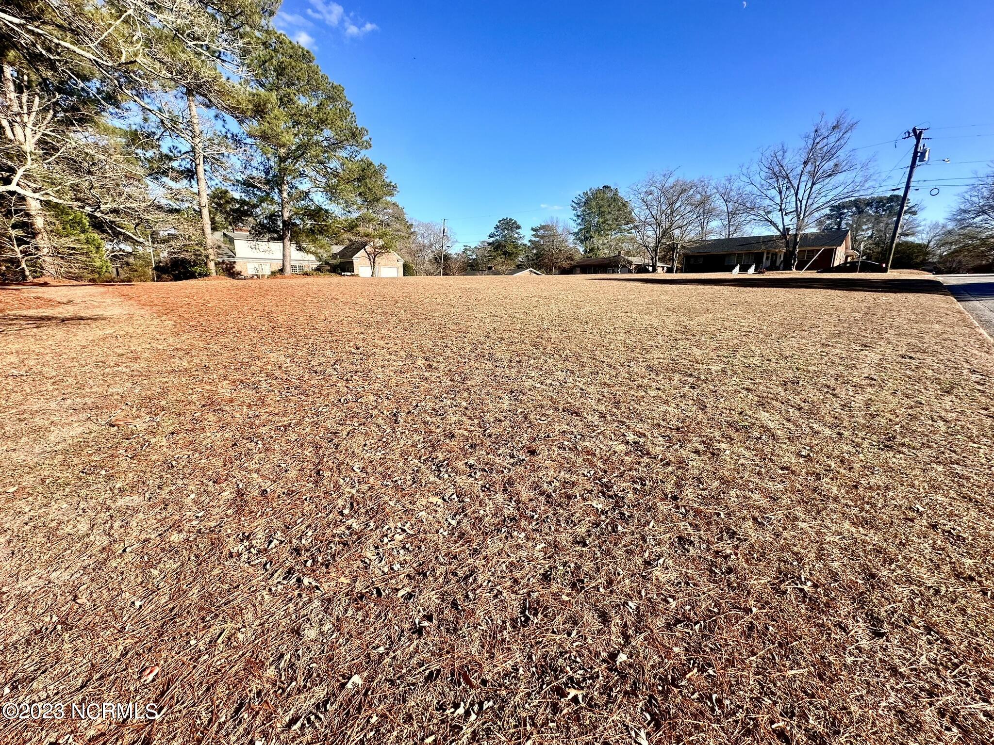 203 E Vance Street Property Photo
