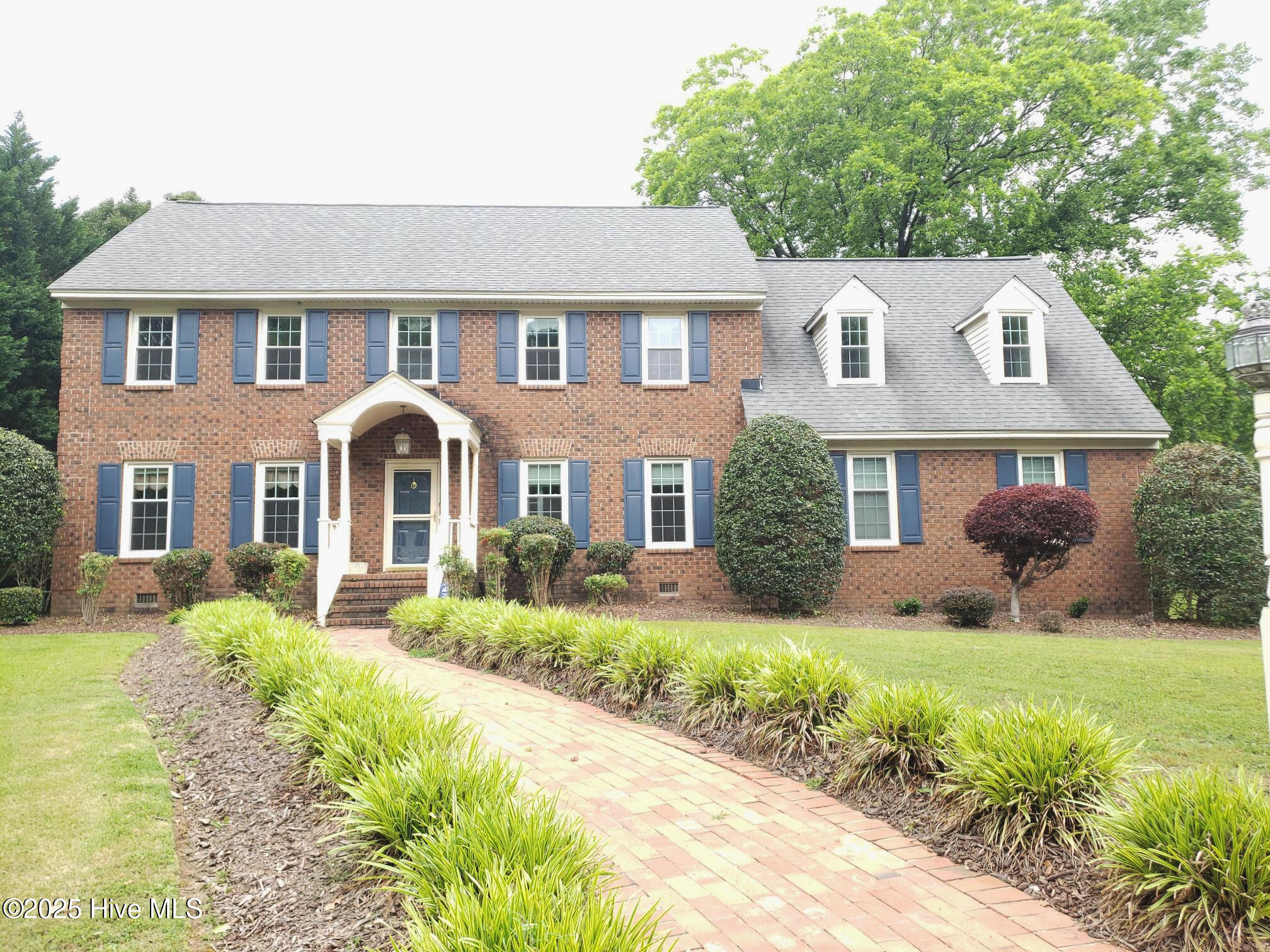 1711 Westbrook Drive Property Photo 1