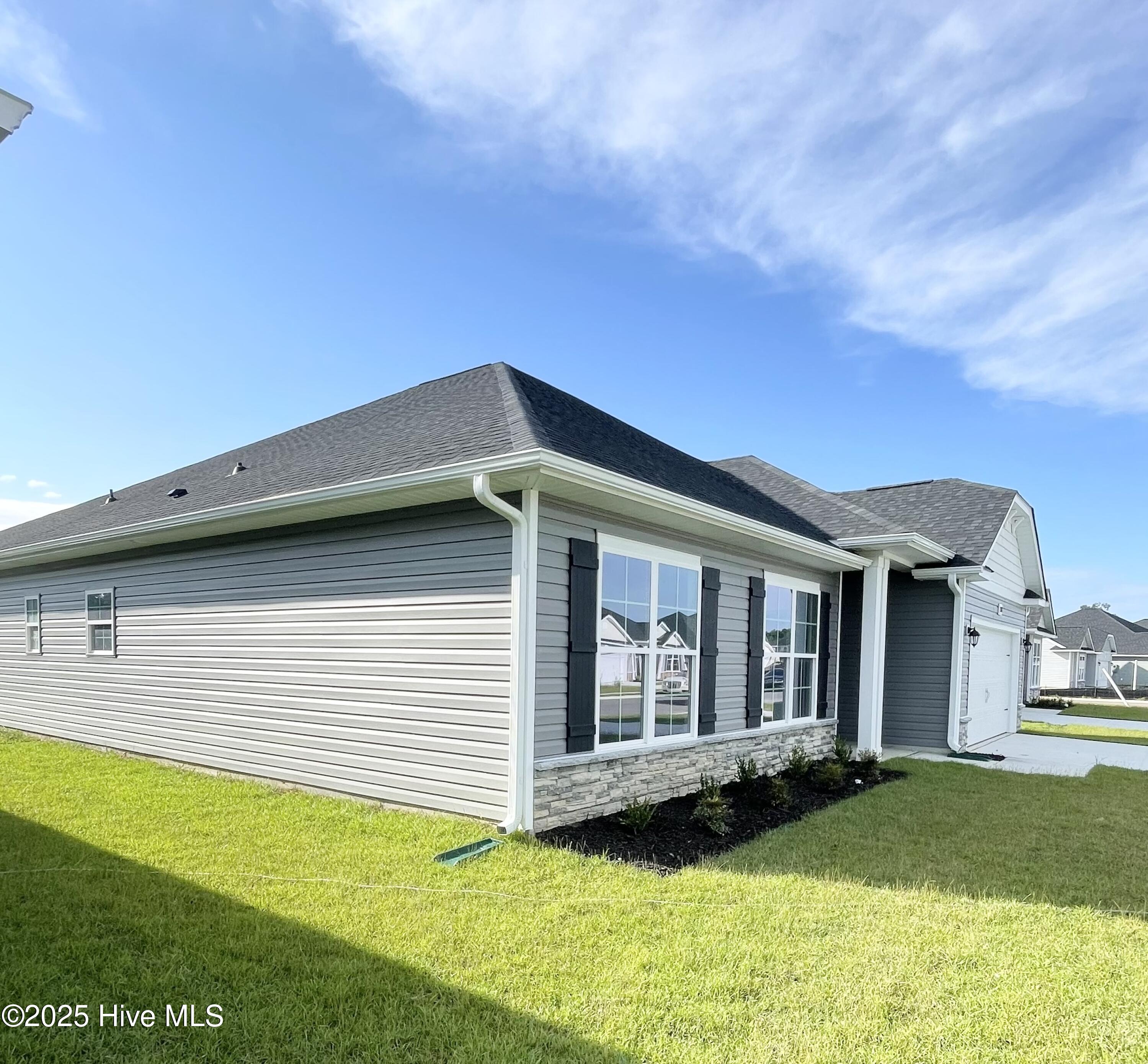 2018 Medina Spirit Street Property Photo 3