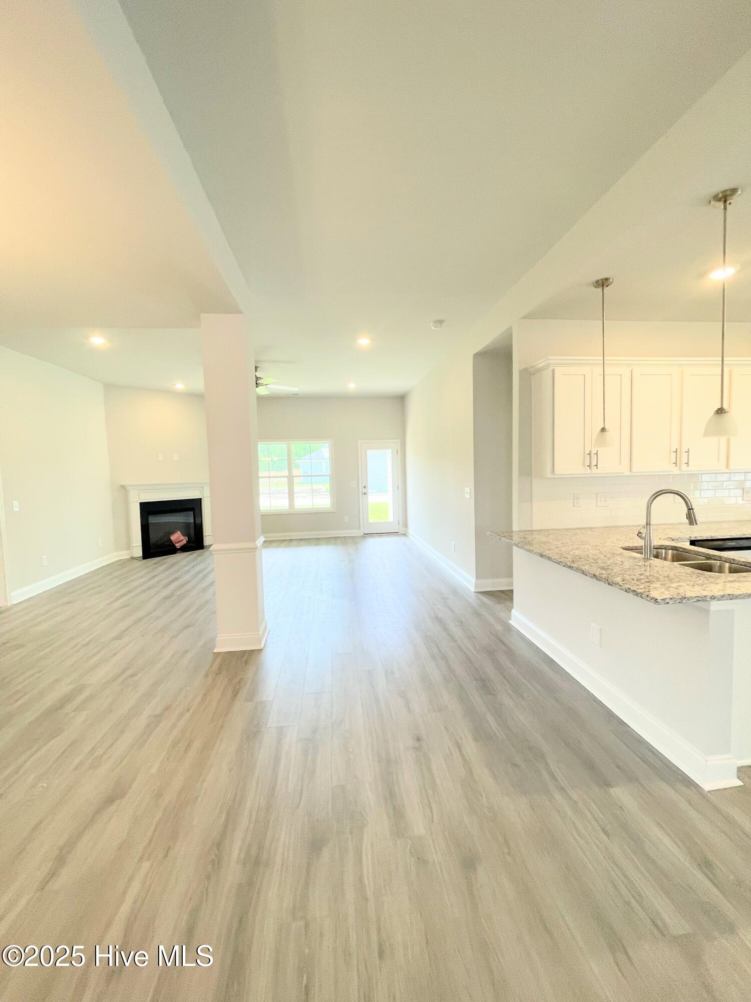 2018 Medina Spirit Street Property Photo 8