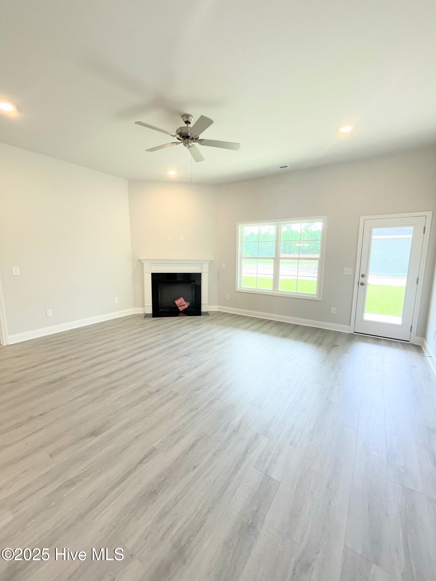 2018 Medina Spirit Street Property Photo 10