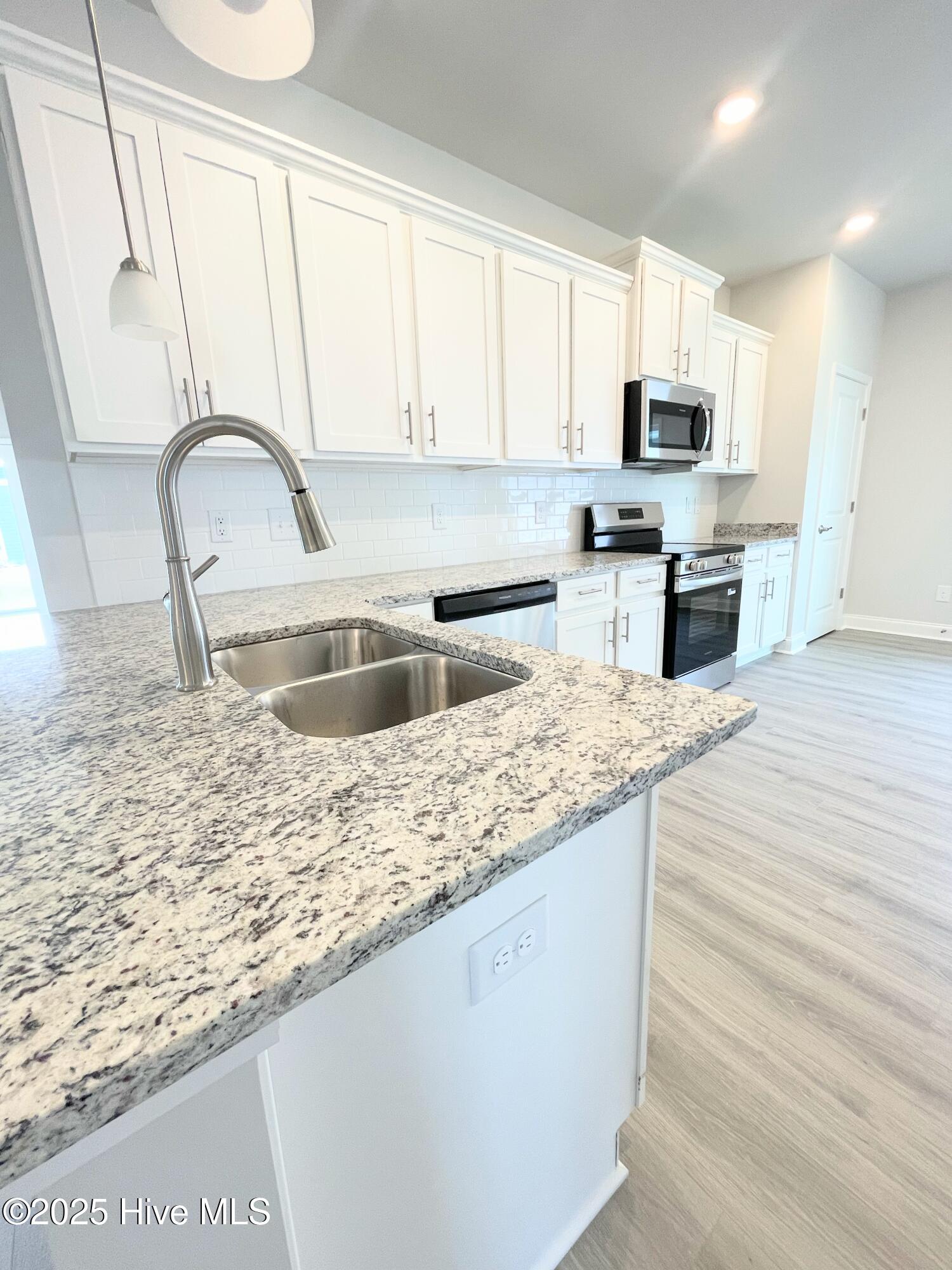 2018 Medina Spirit Street Property Photo 16