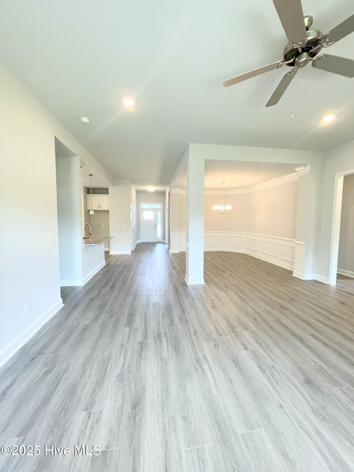 2018 Medina Spirit Street Property Photo 27