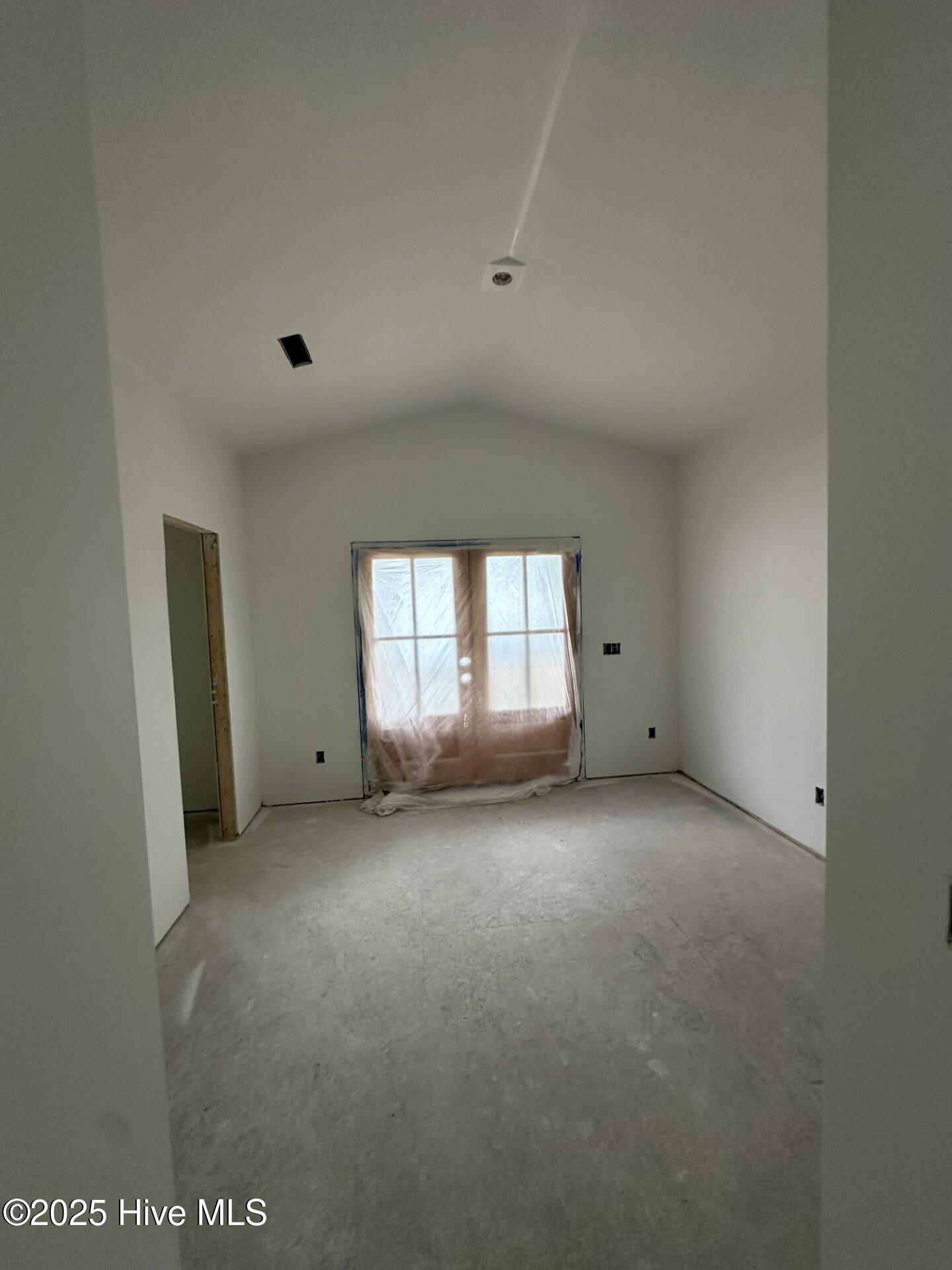416 N 5th Avenue 1 Property Photo 8