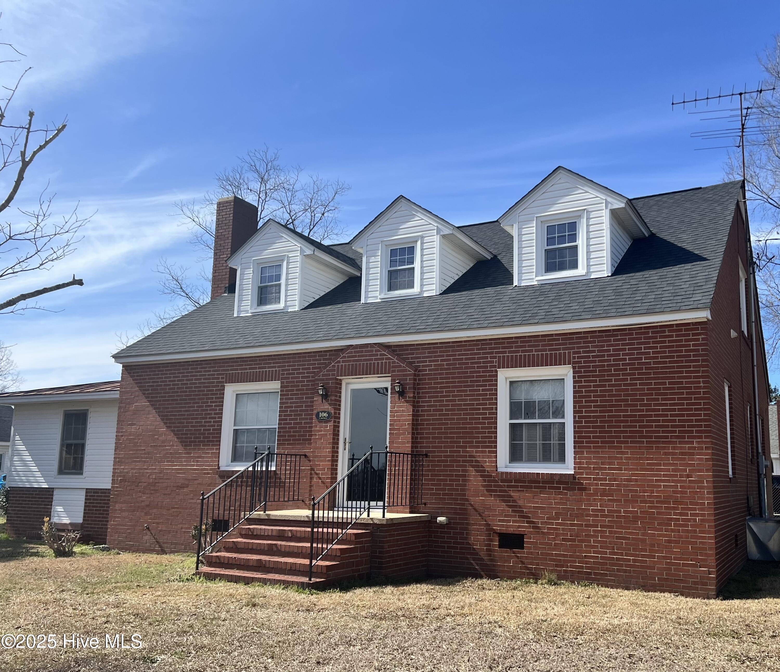 106 S Third Street Street Property Photo