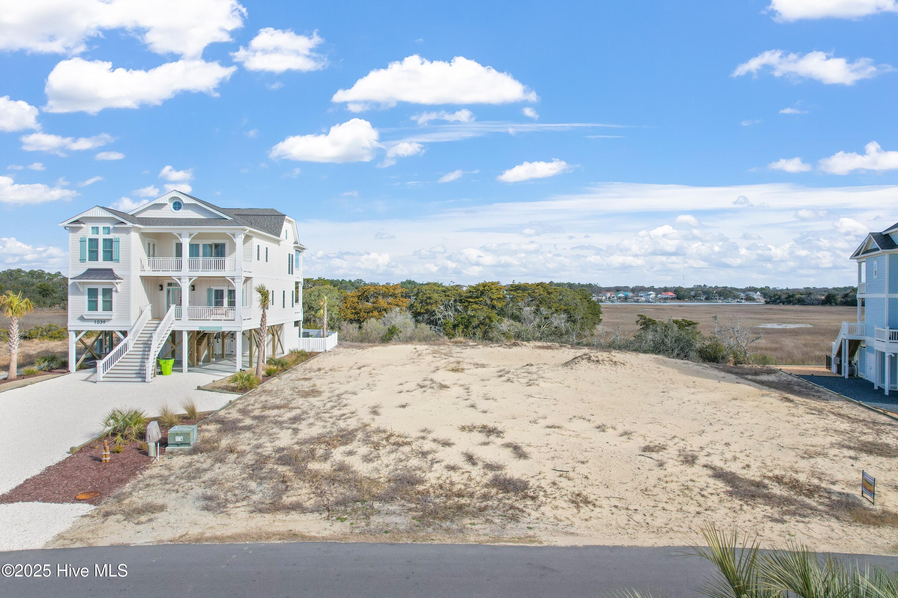 1037 Tide Ridge Drive Property Photo 1