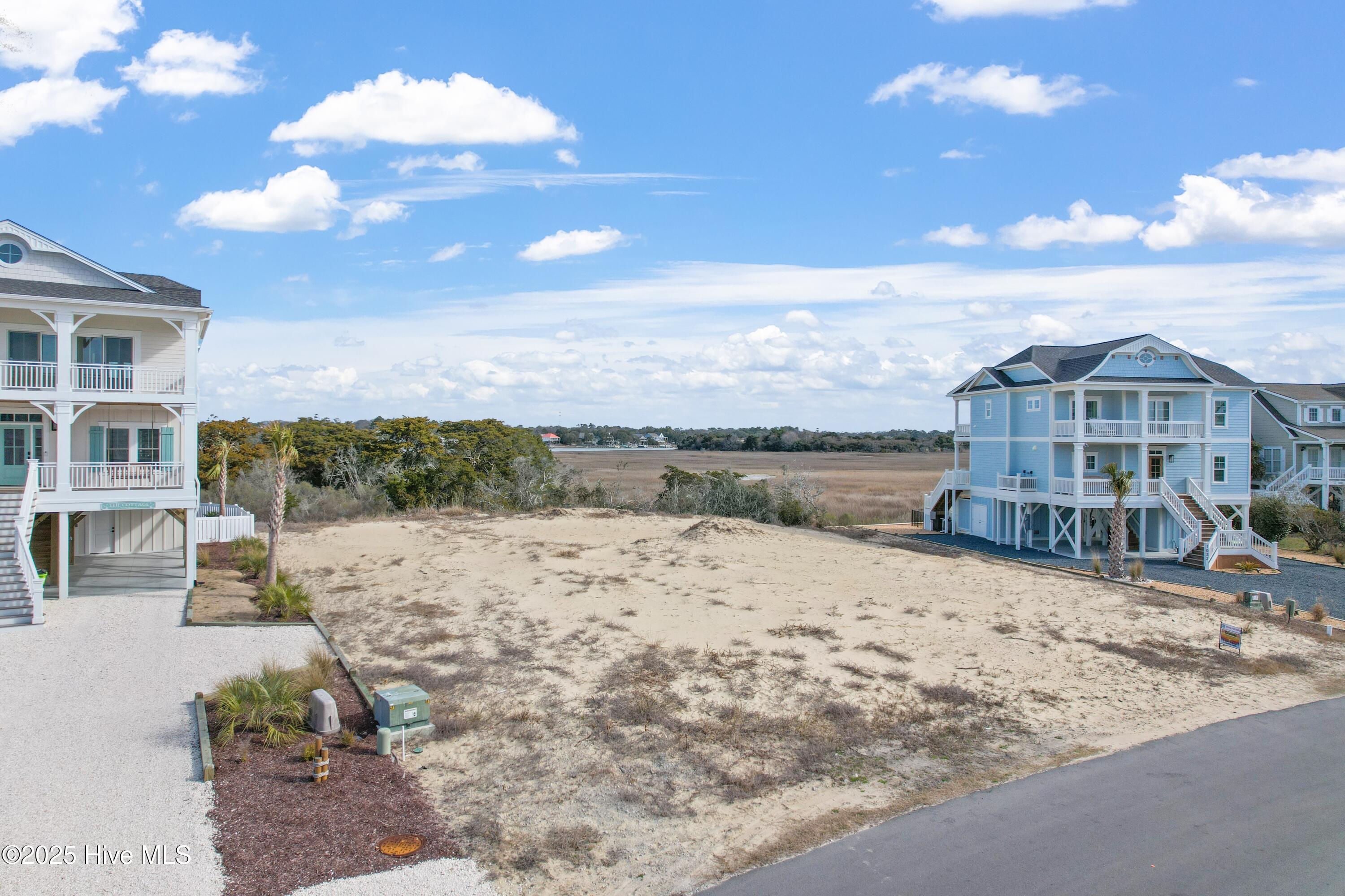 1037 Tide Ridge Drive Property Photo 2