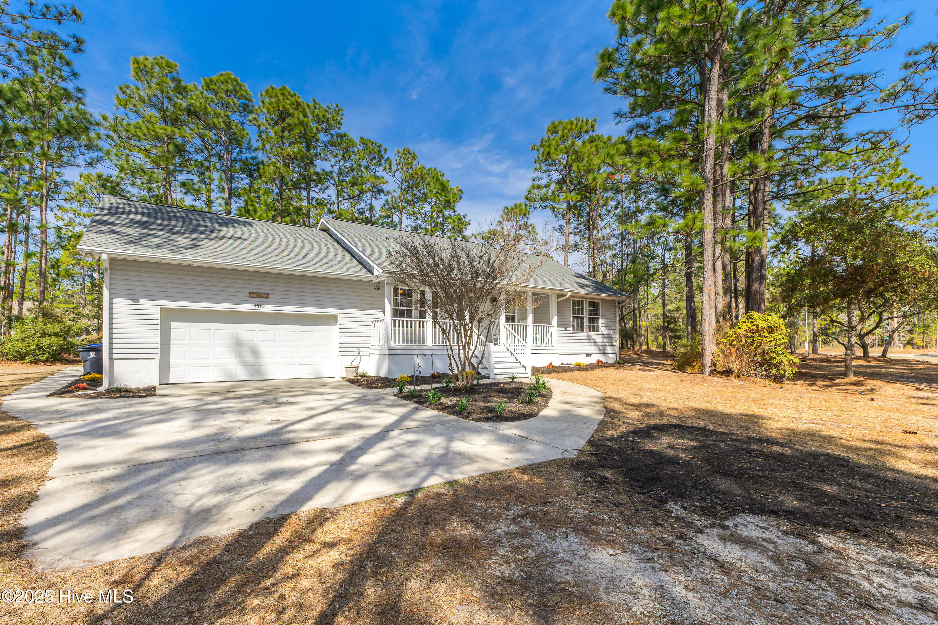 1393 Grace Road Property Photo 1