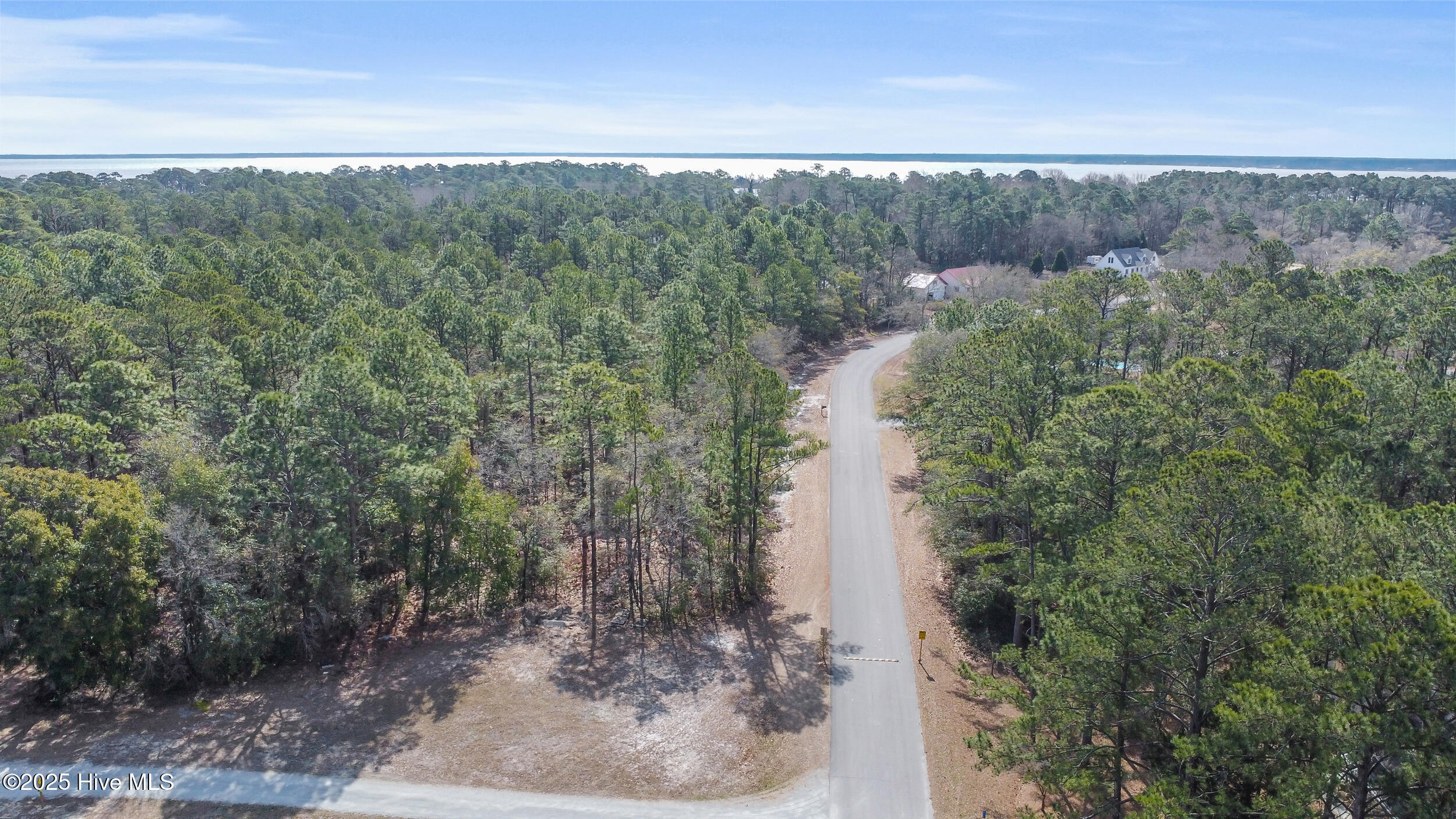 401 Hardison Drive Property Photo 8