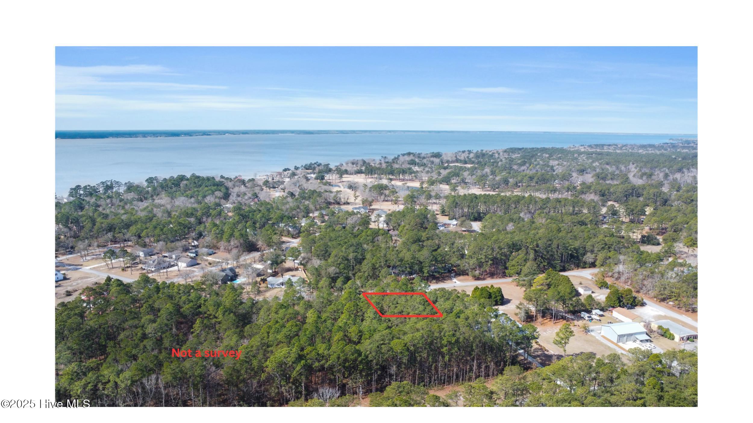 401 Hardison Drive Property Photo 16