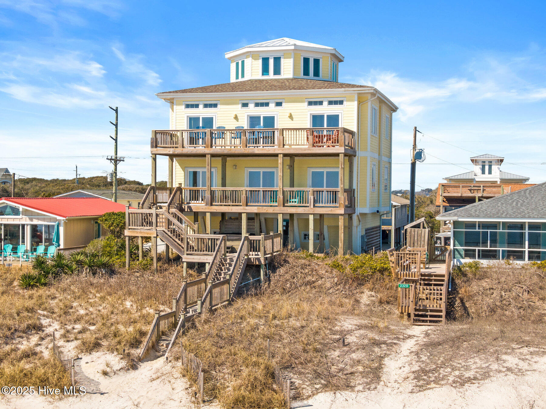 2322 S Shore Drive Property Photo 2