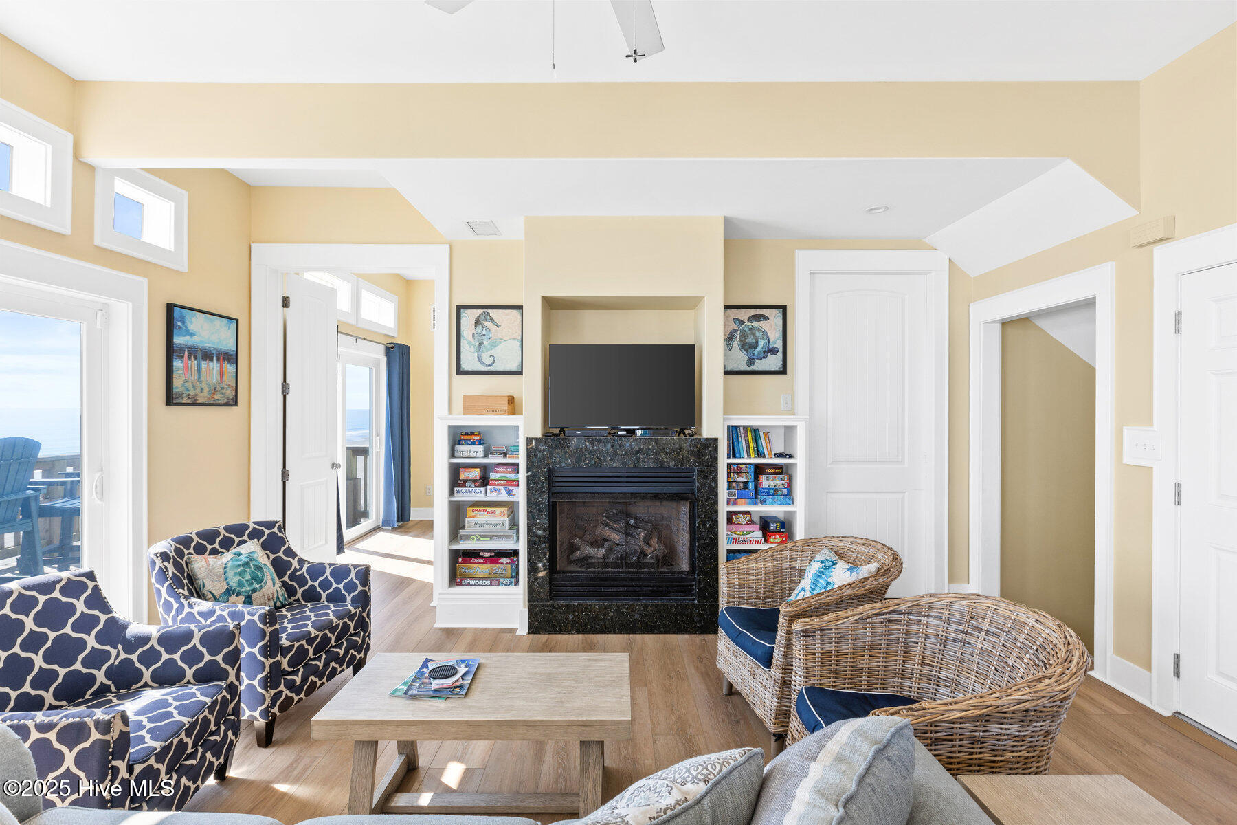 2322 S Shore Drive Property Photo 6