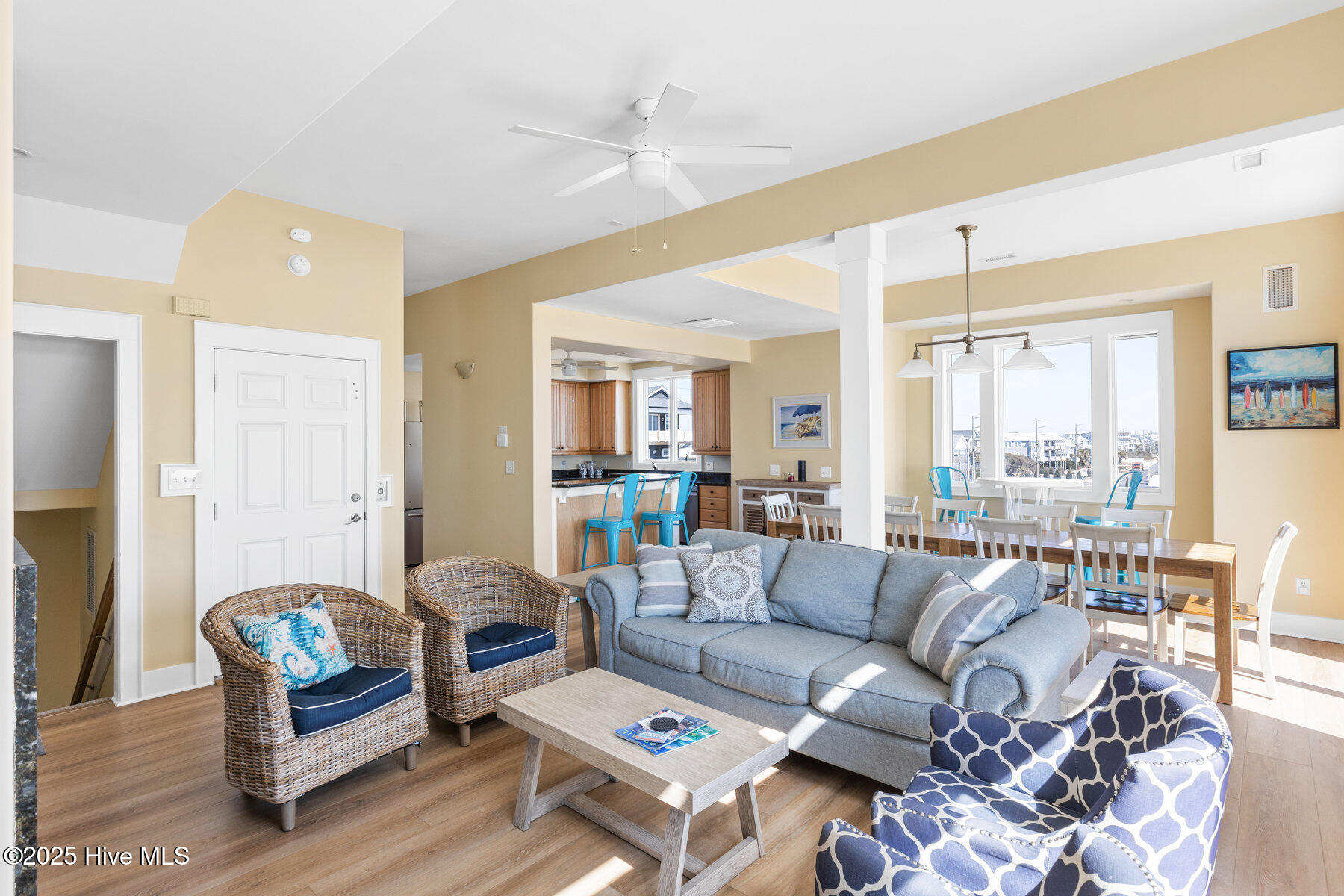 2322 S Shore Drive Property Photo 7