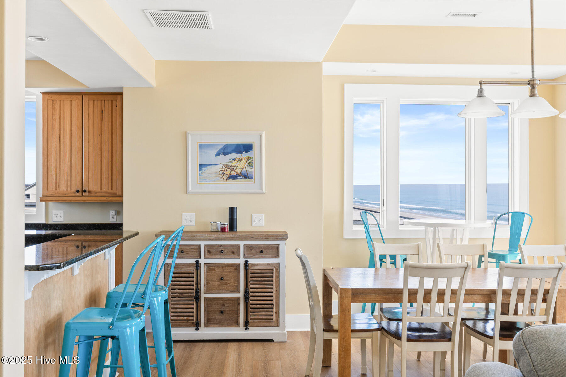 2322 S Shore Drive Property Photo 8