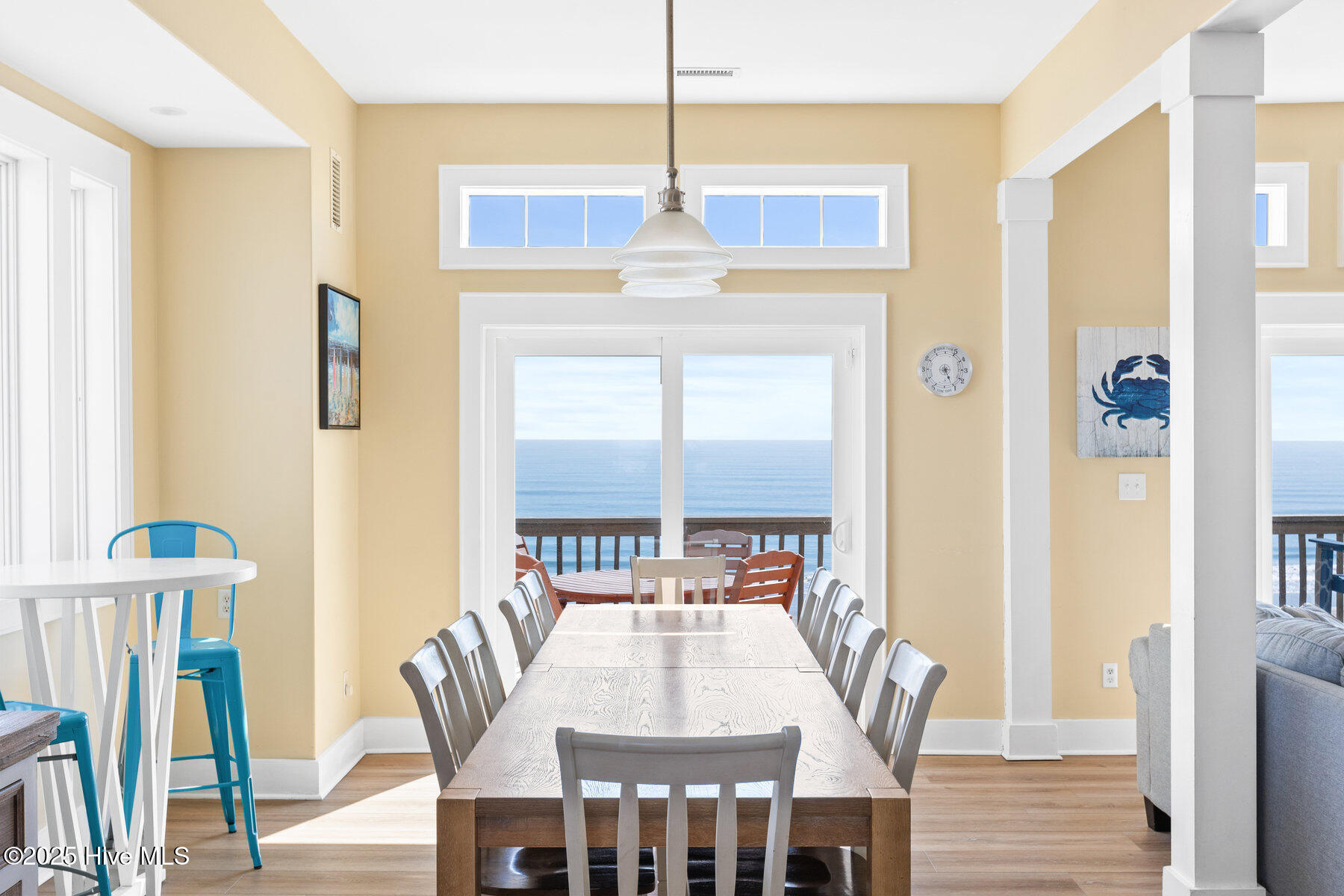 2322 S Shore Drive Property Photo 11