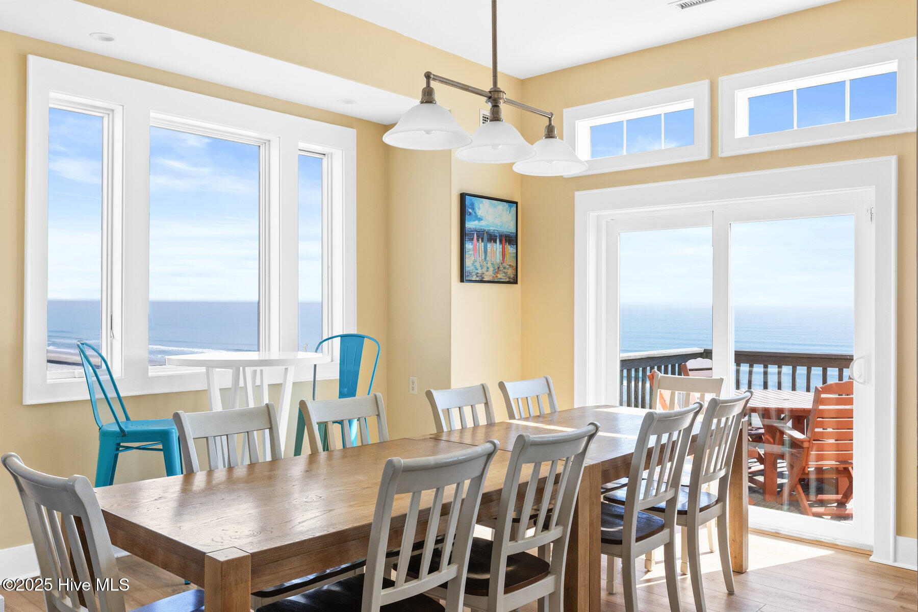 2322 S Shore Drive Property Photo 12