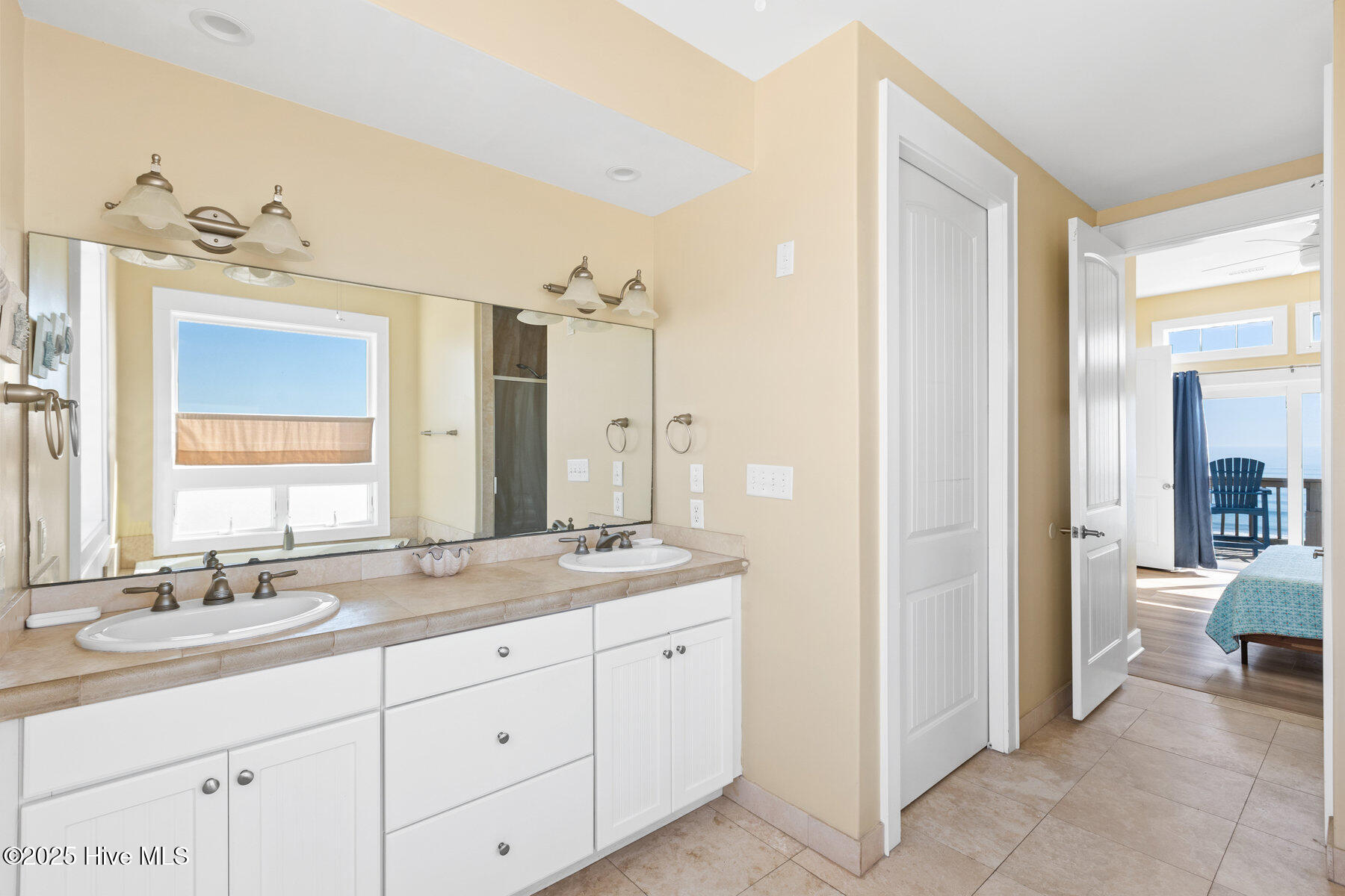 2322 S Shore Drive Property Photo 21