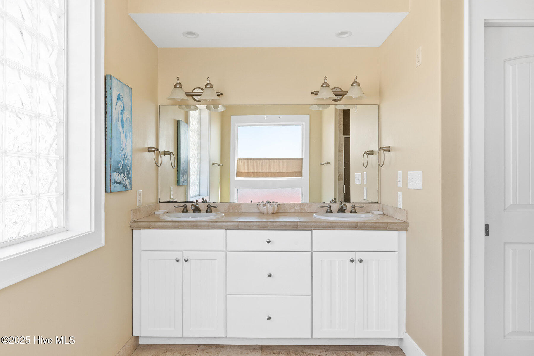 2322 S Shore Drive Property Photo 32