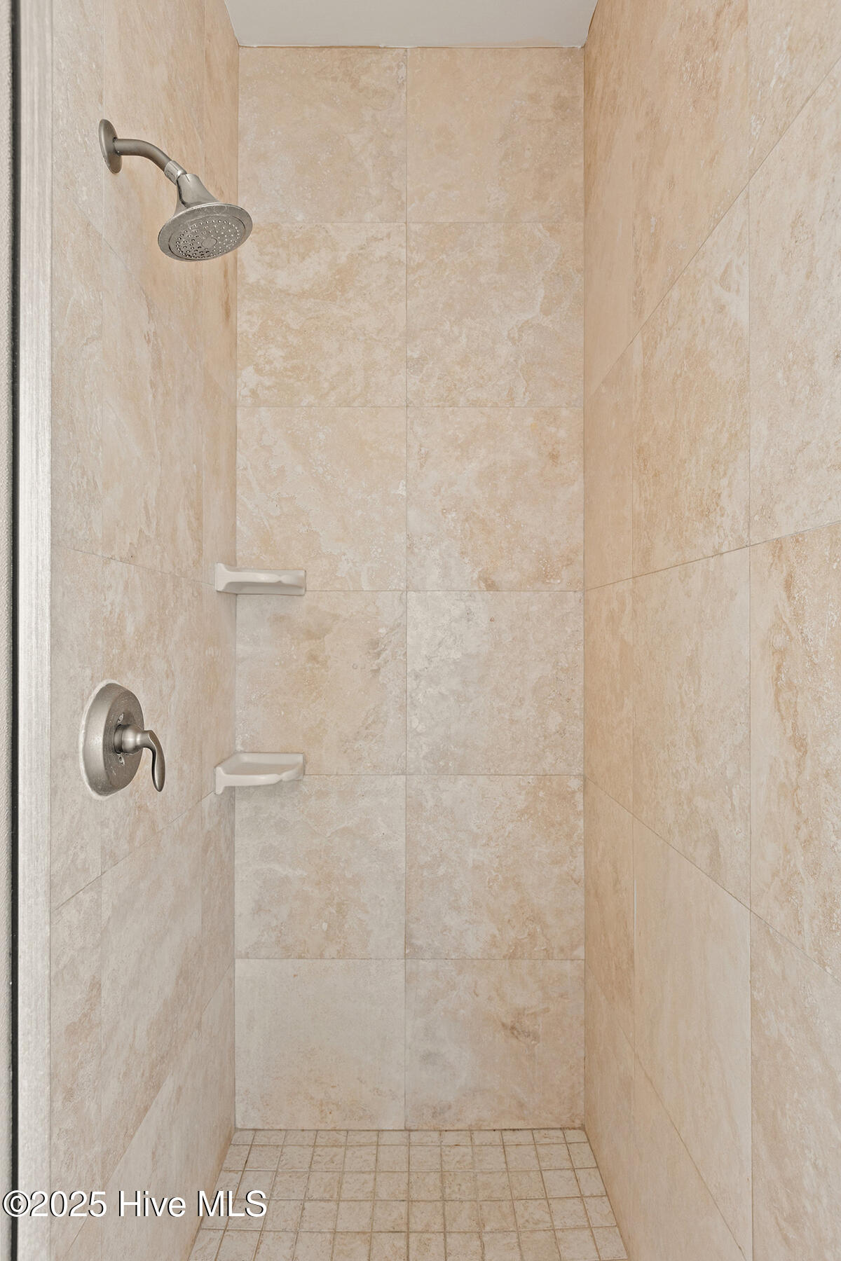 2322 S Shore Drive Property Photo 33