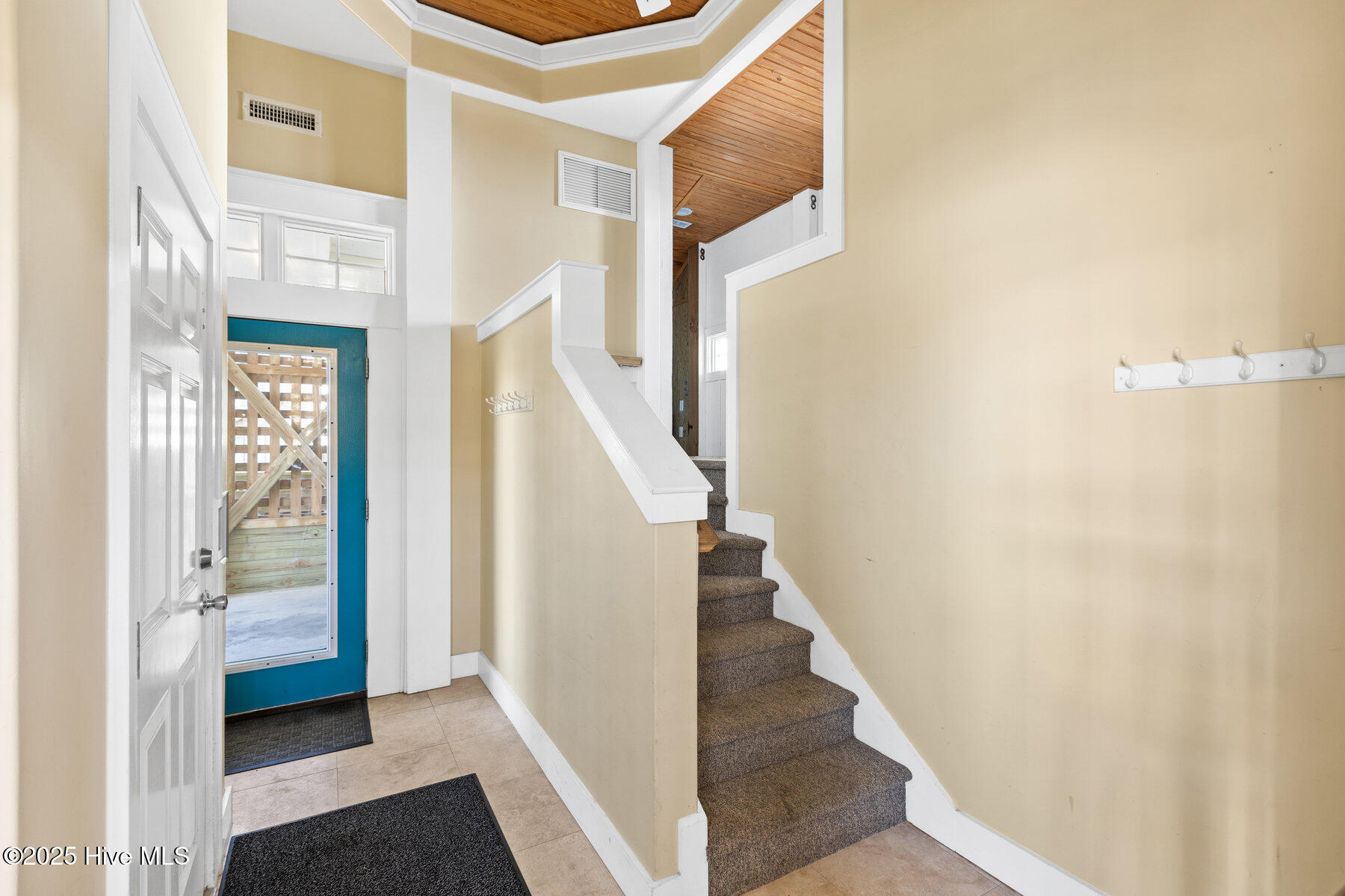 2322 S Shore Drive Property Photo 49