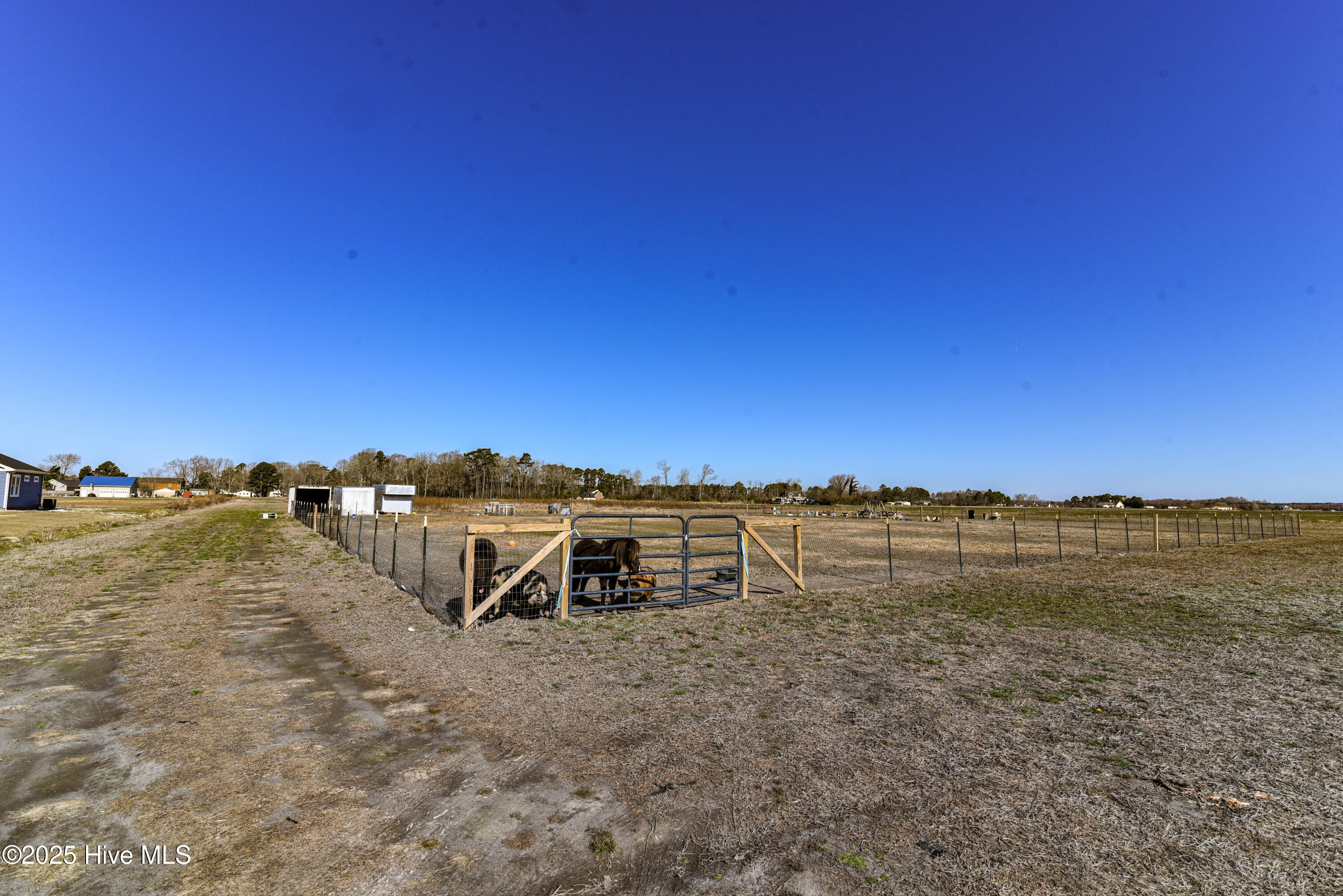 200 Country Club Road Property Photo 12