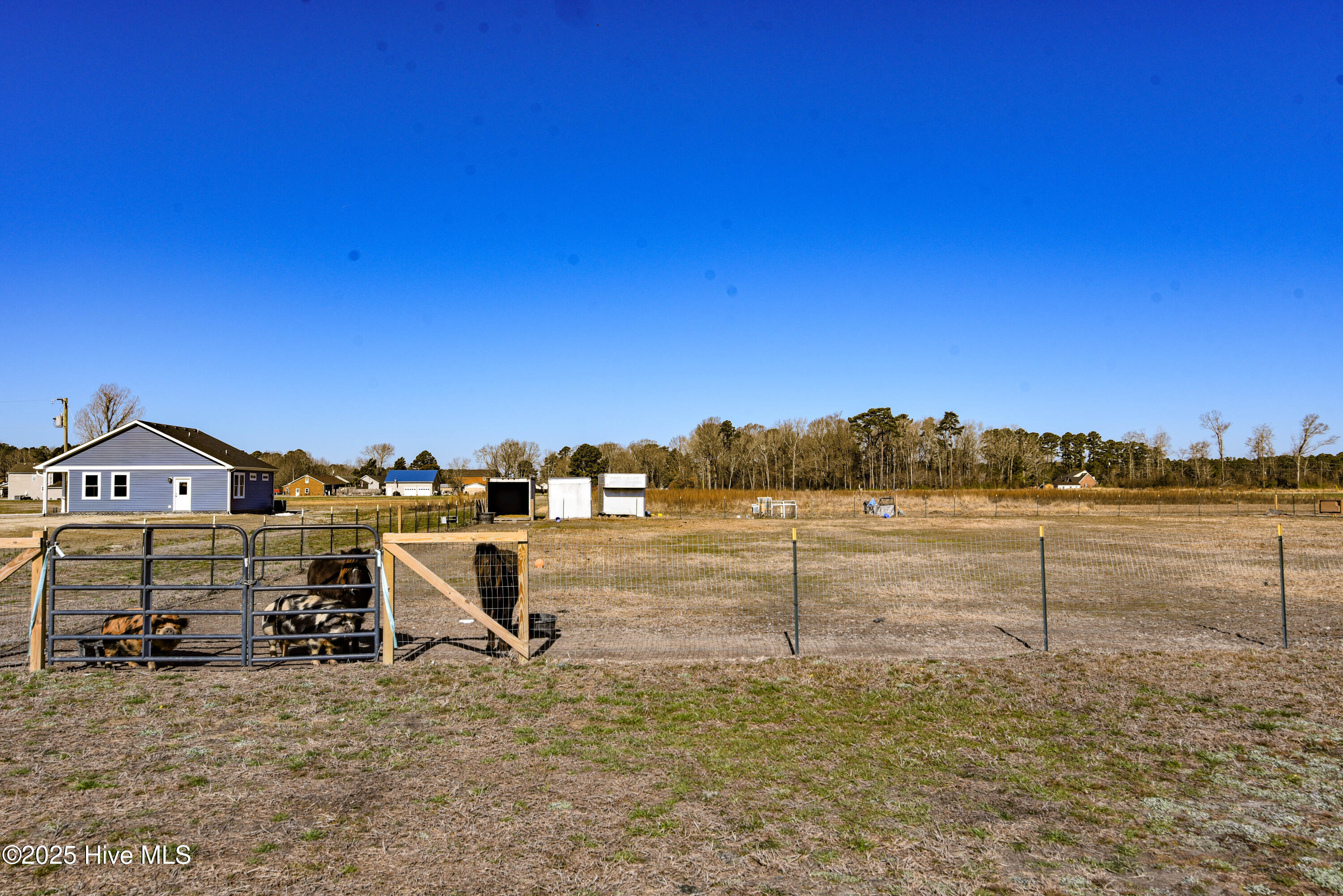 200 Country Club Road Property Photo 15