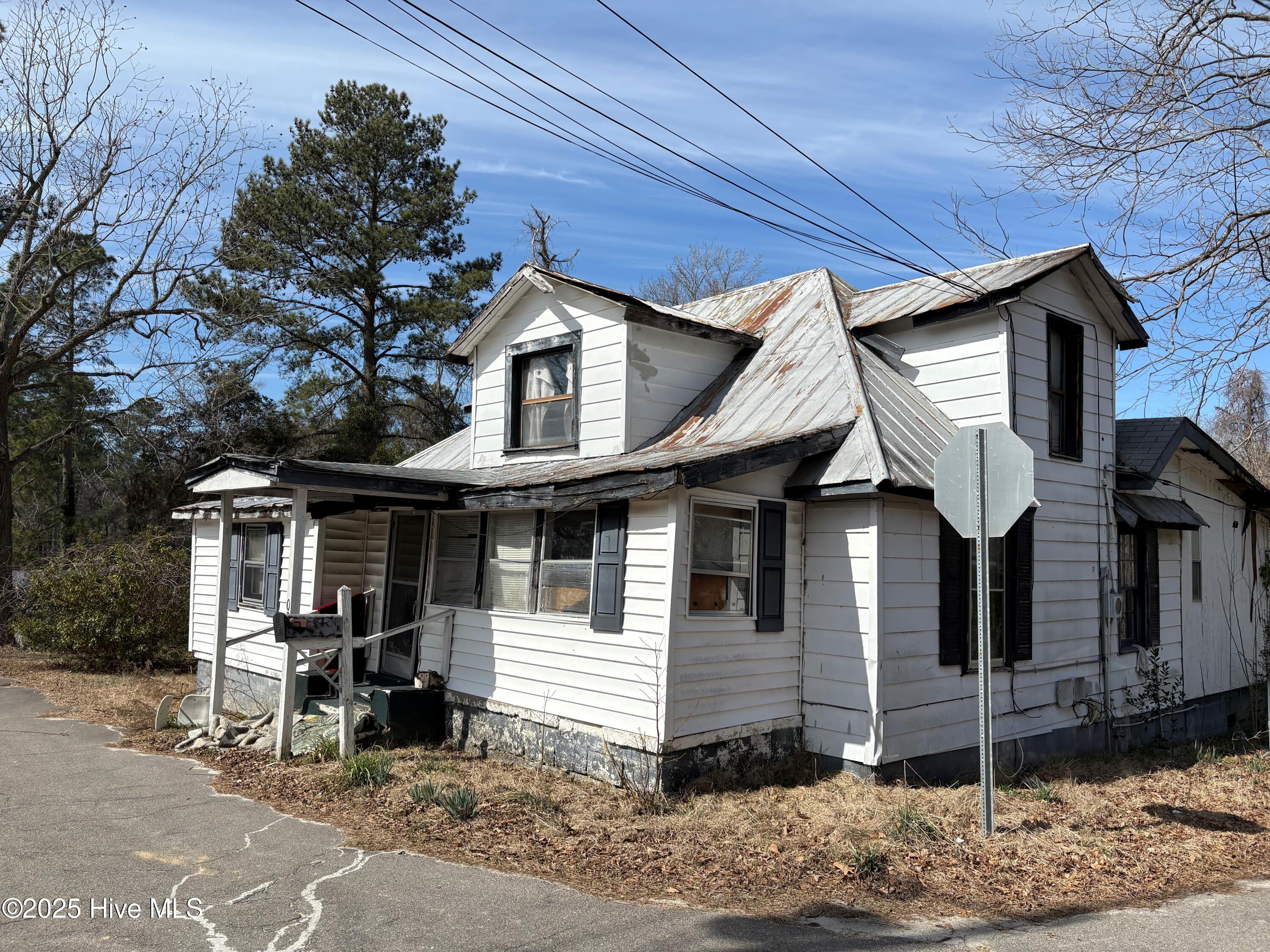 109 Blue Avenue Property Photo
