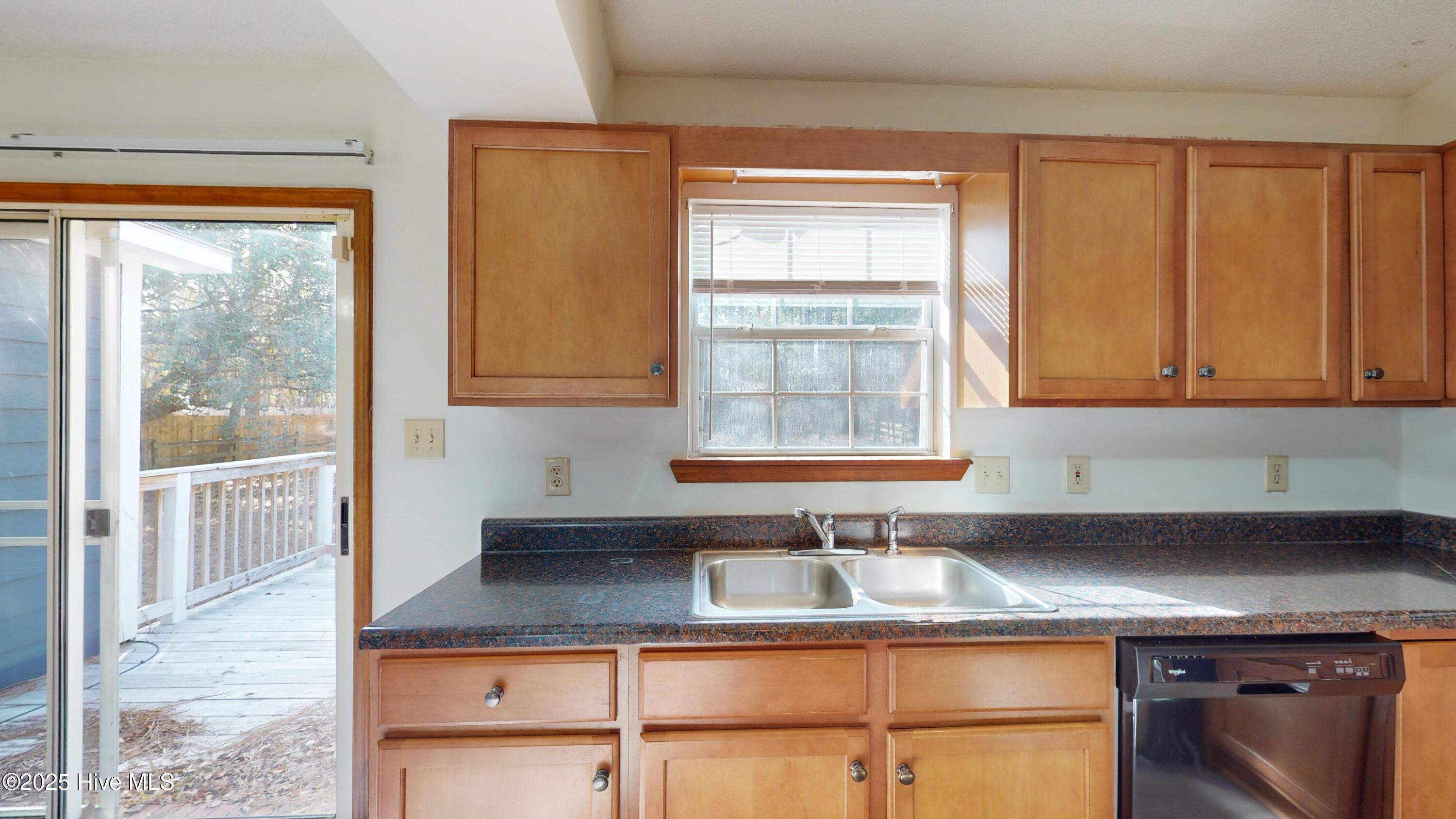 603 Calabash Drive Property Photo 11