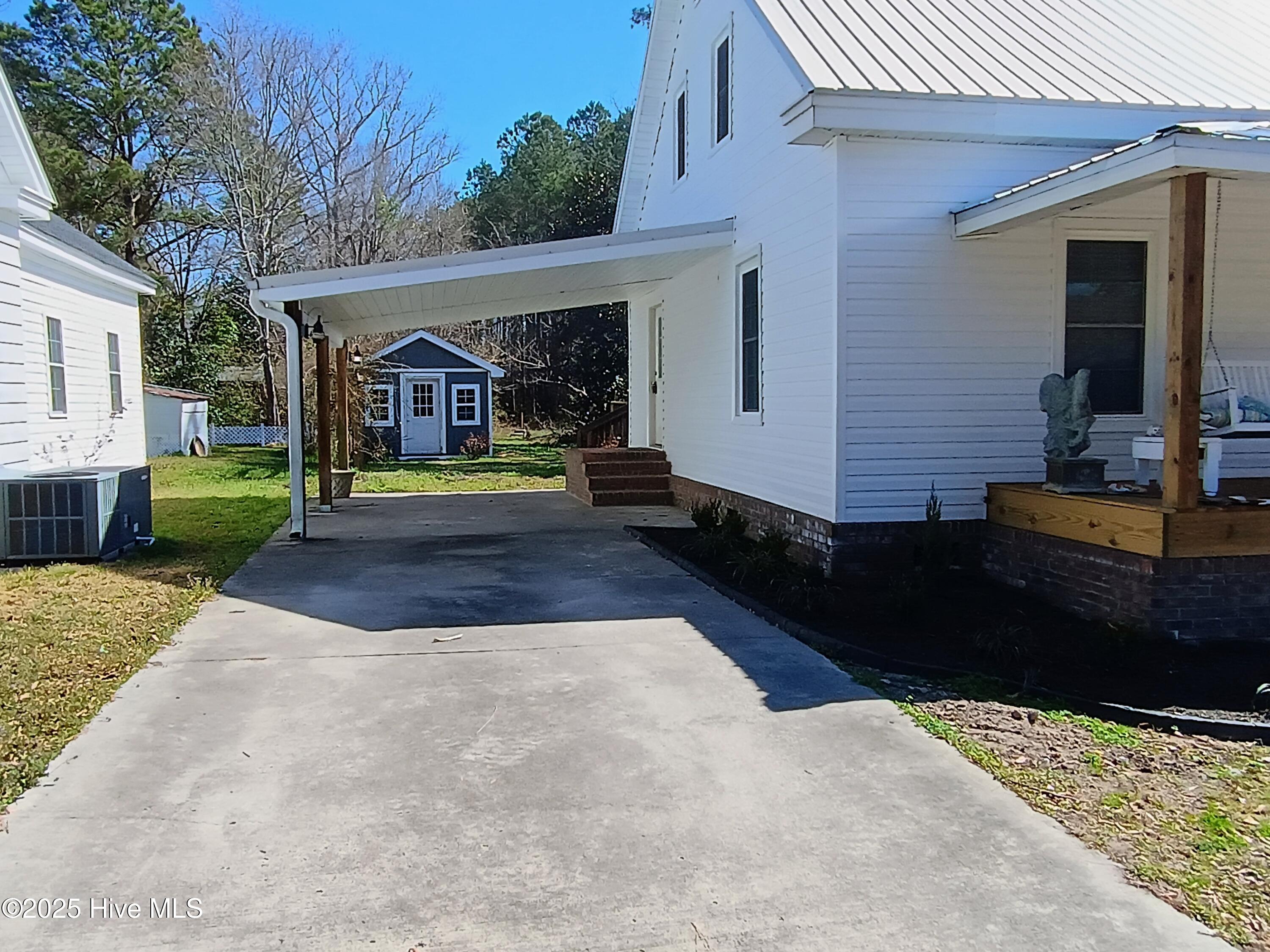 101 Cedar Street Property Photo 2