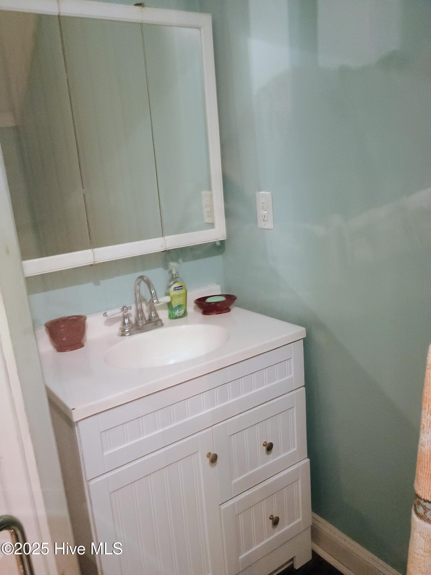 101 Cedar Street Property Photo 24