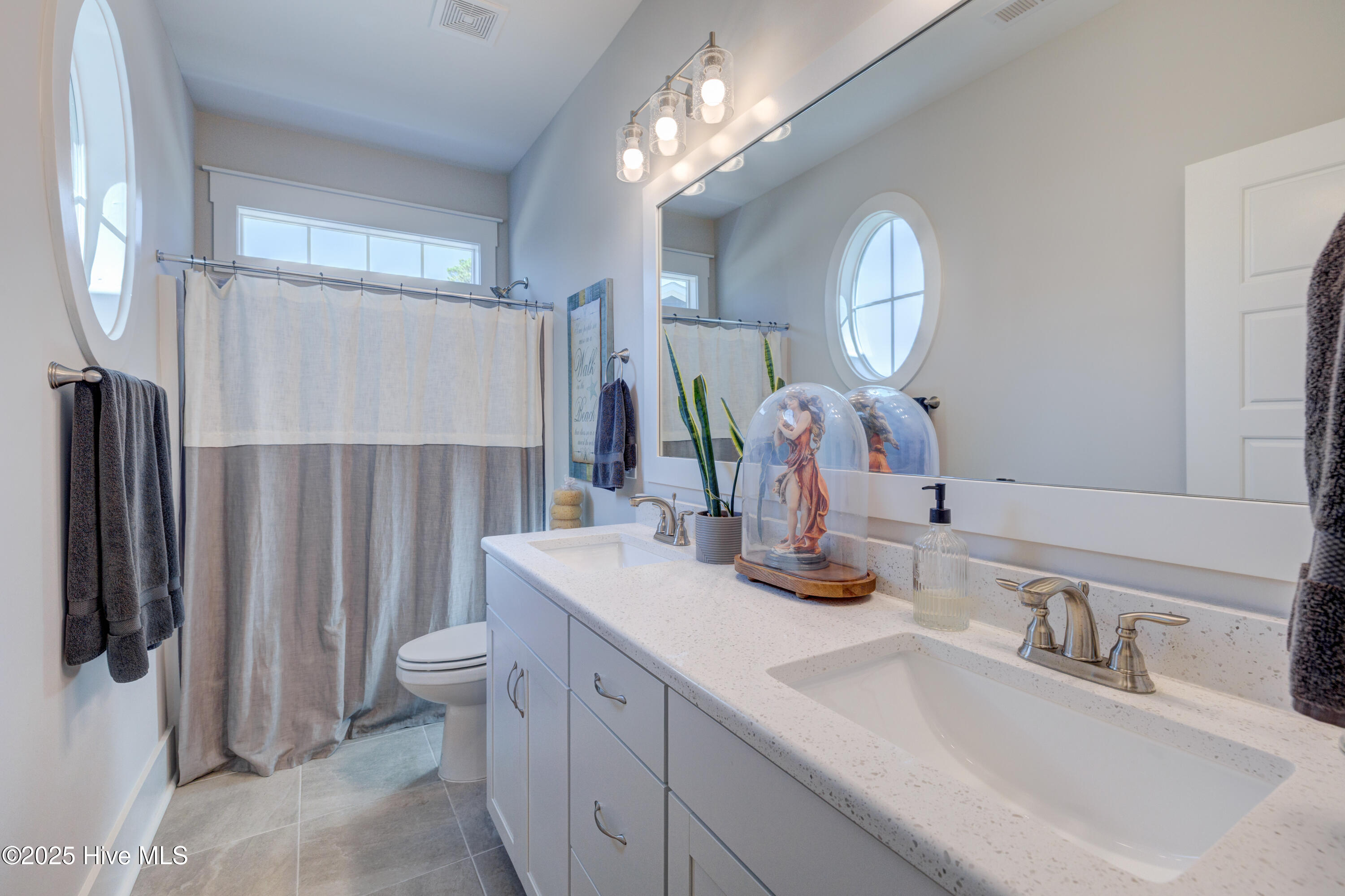 441 Catamaran Drive Property Photo 23