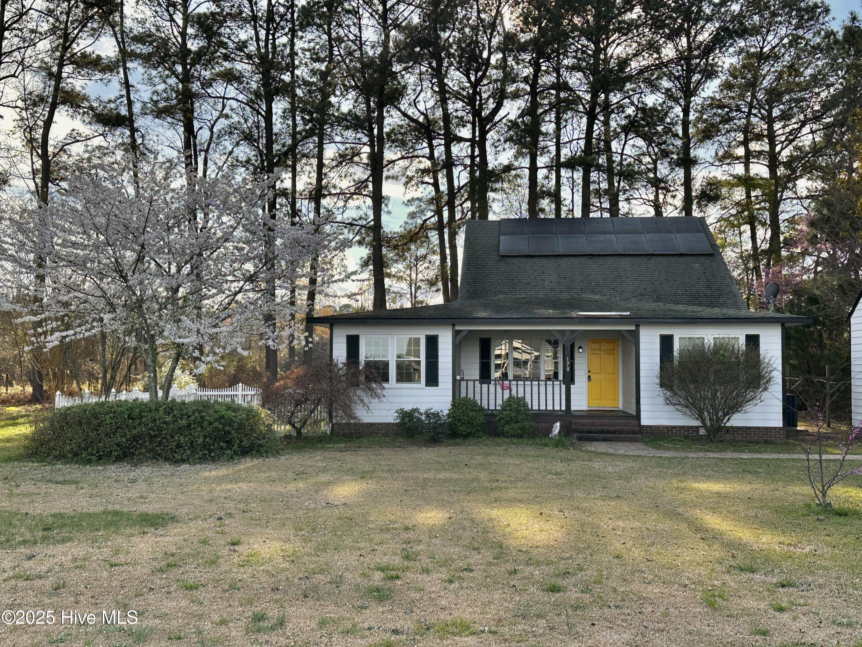 170 W Hill Street Property Photo