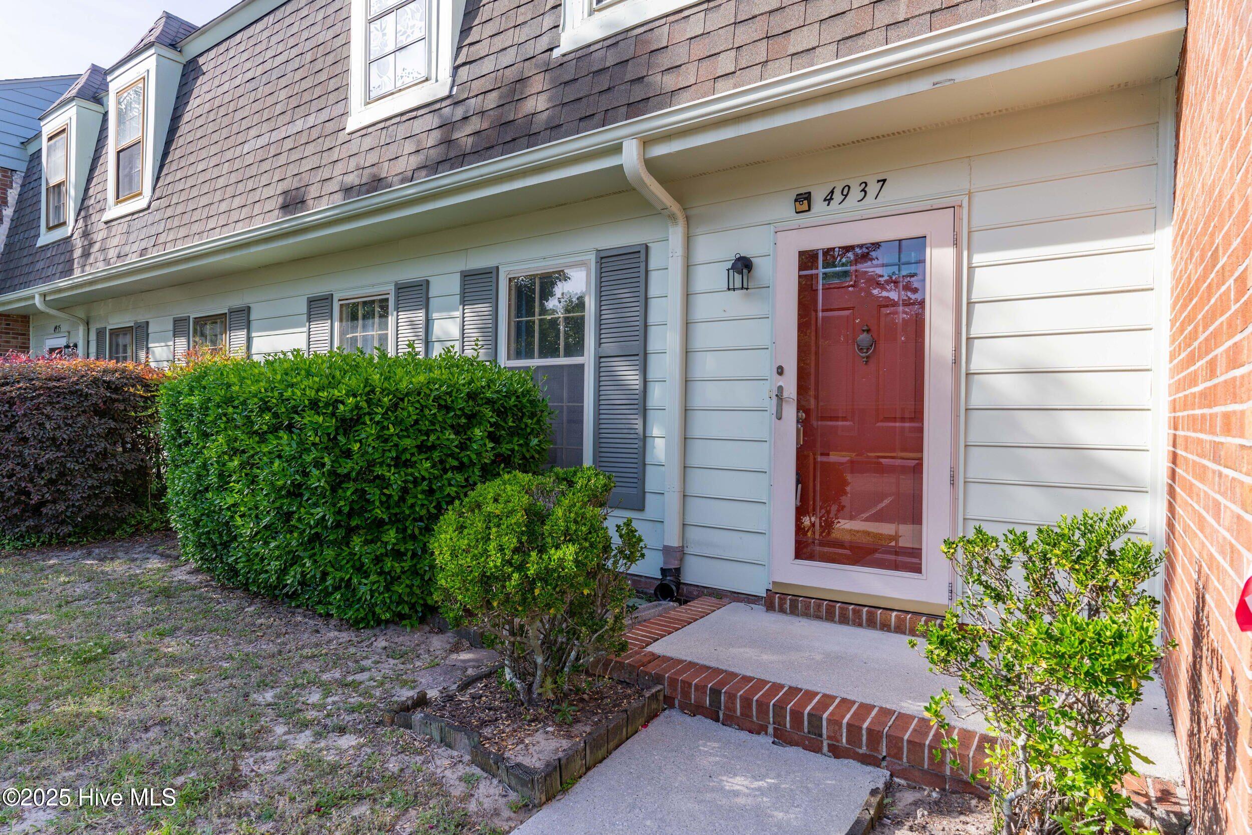 4937 Marlin Court Property Photo 1