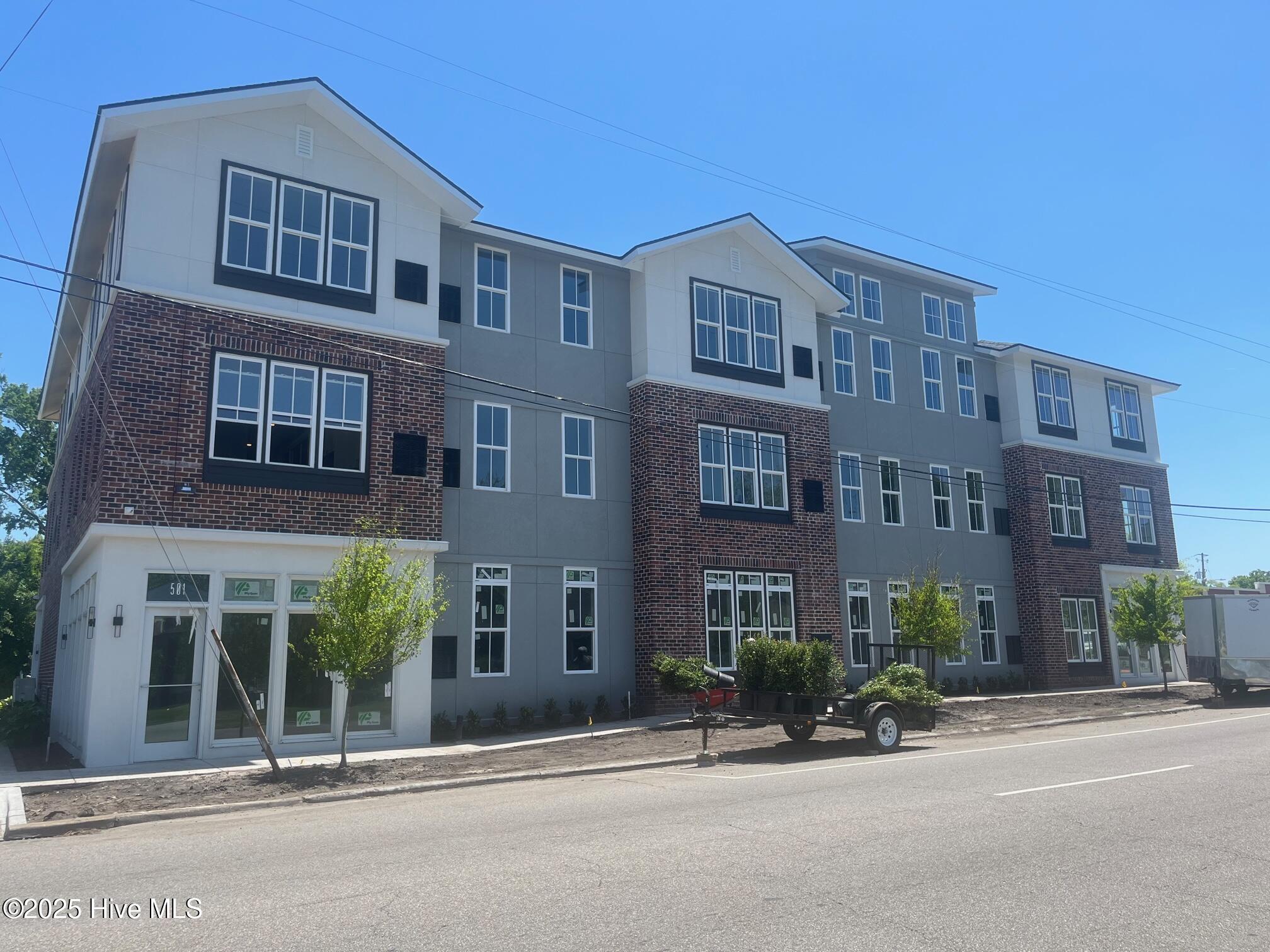 Ardmore Real Estate Listings Main Image