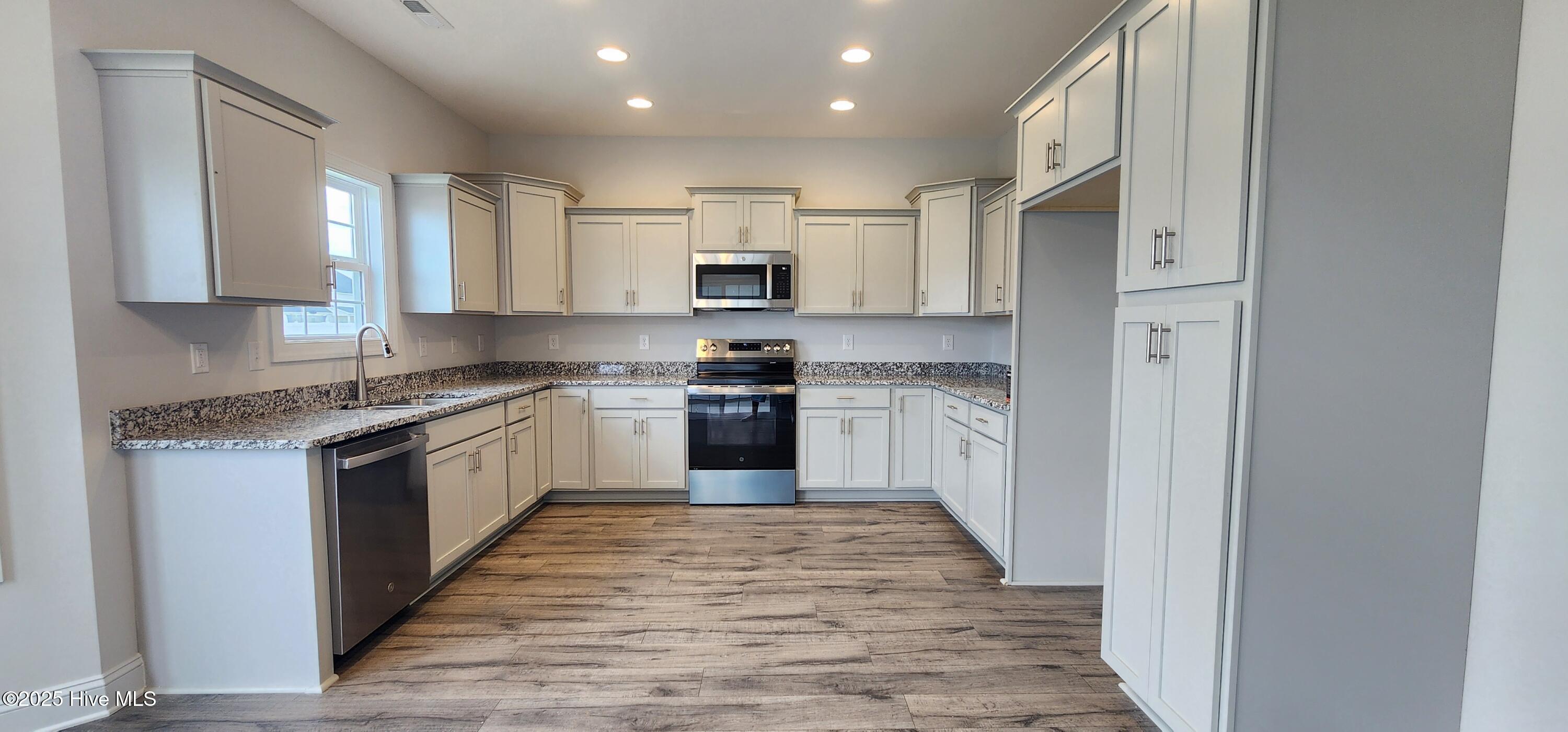 2018 Bluewater Boulevard Property Photo 10