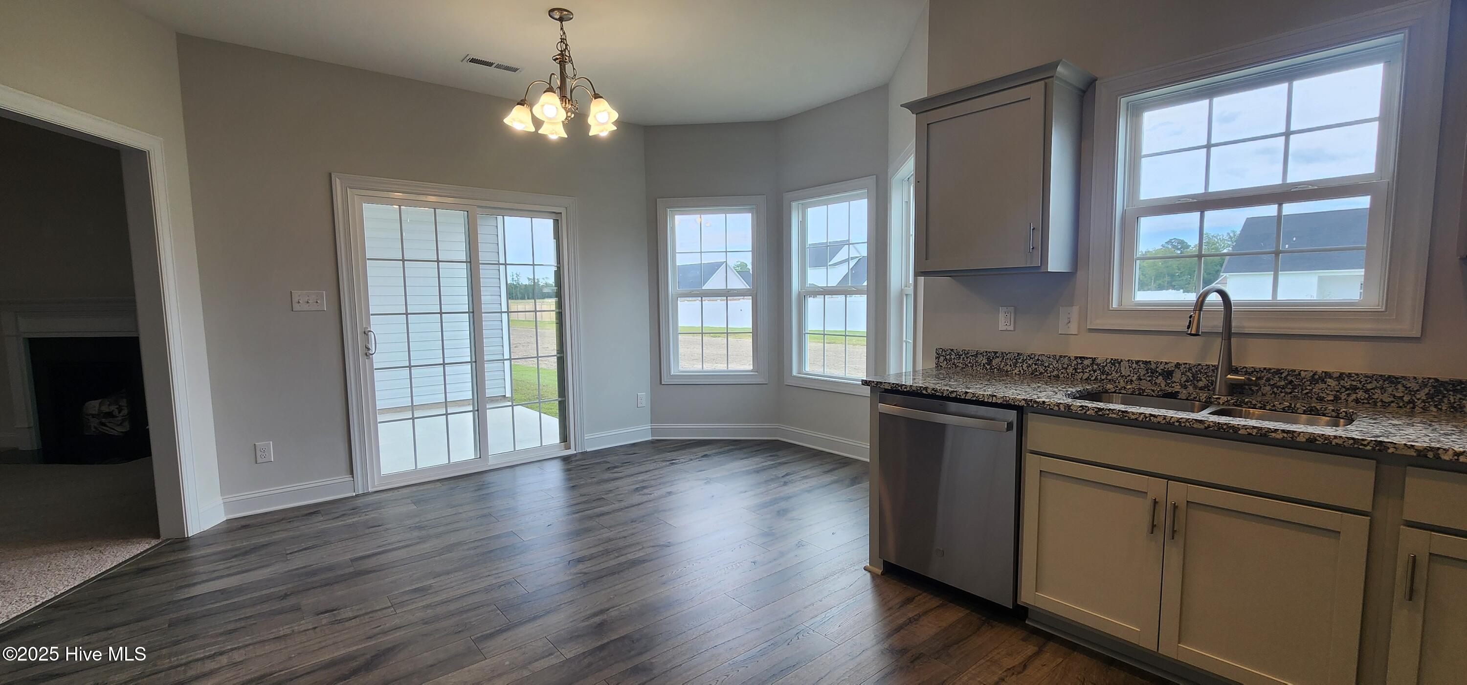 2018 Bluewater Boulevard Property Photo 12