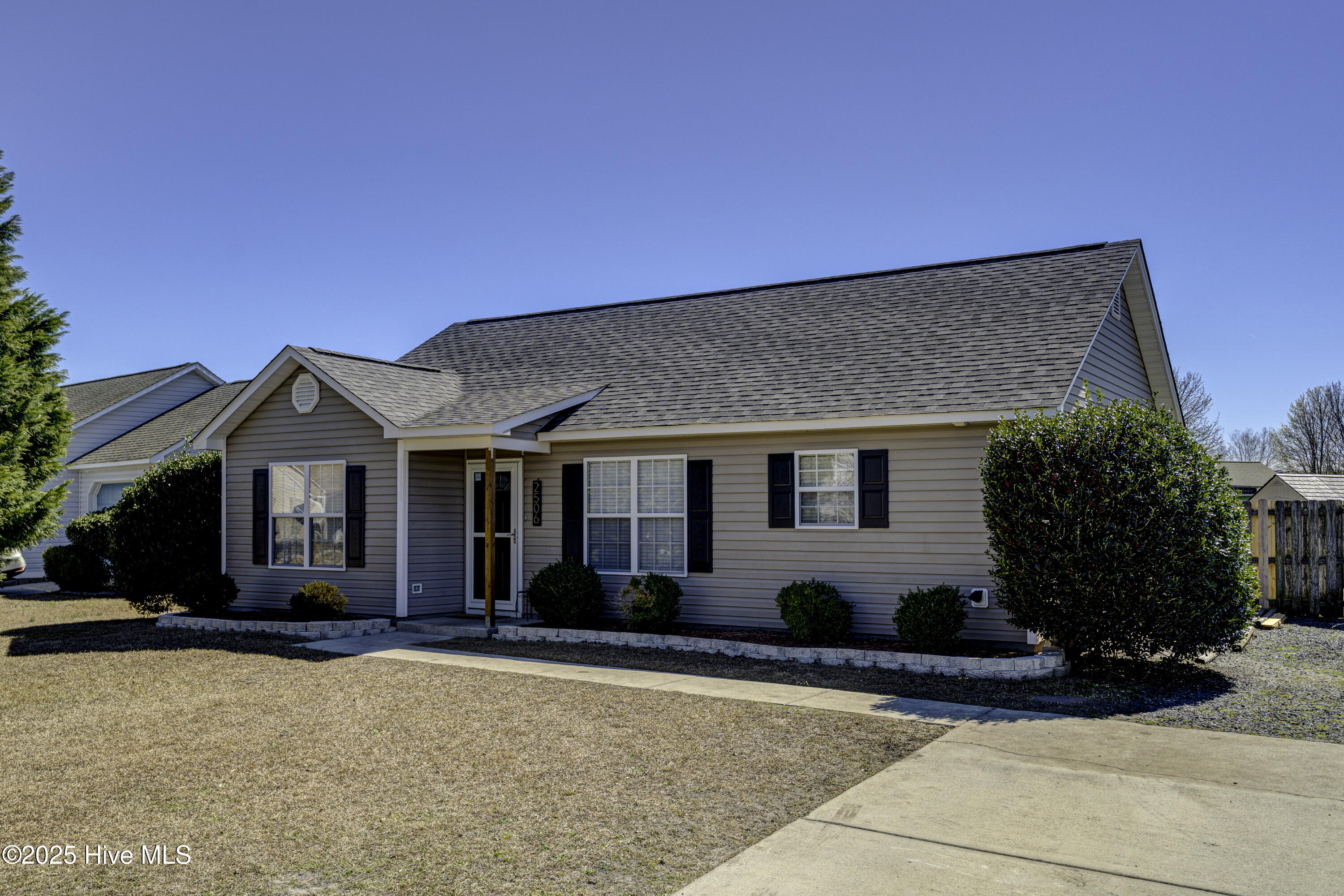 2506 Bradfield Court Property Photo 2