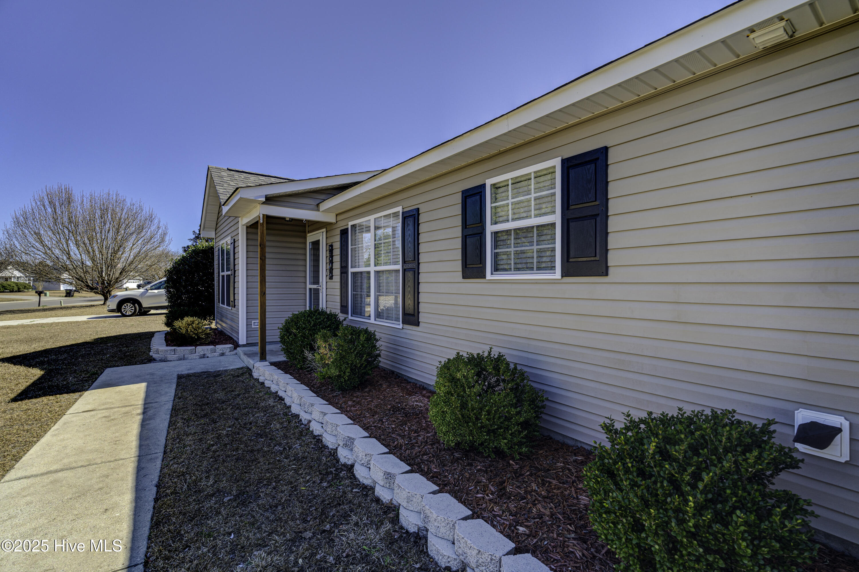 2506 Bradfield Court Property Photo 3