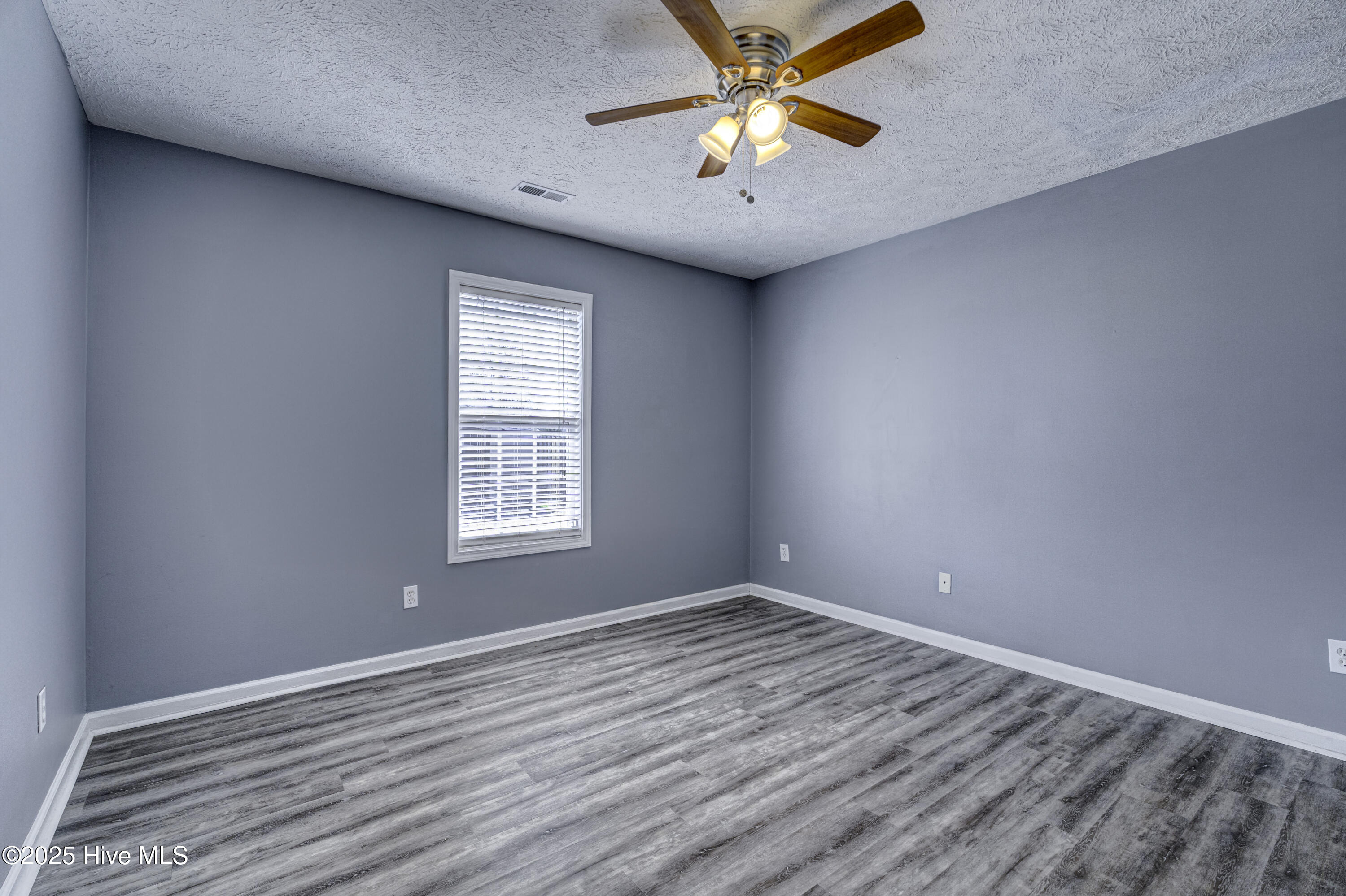 2506 Bradfield Court Property Photo 15