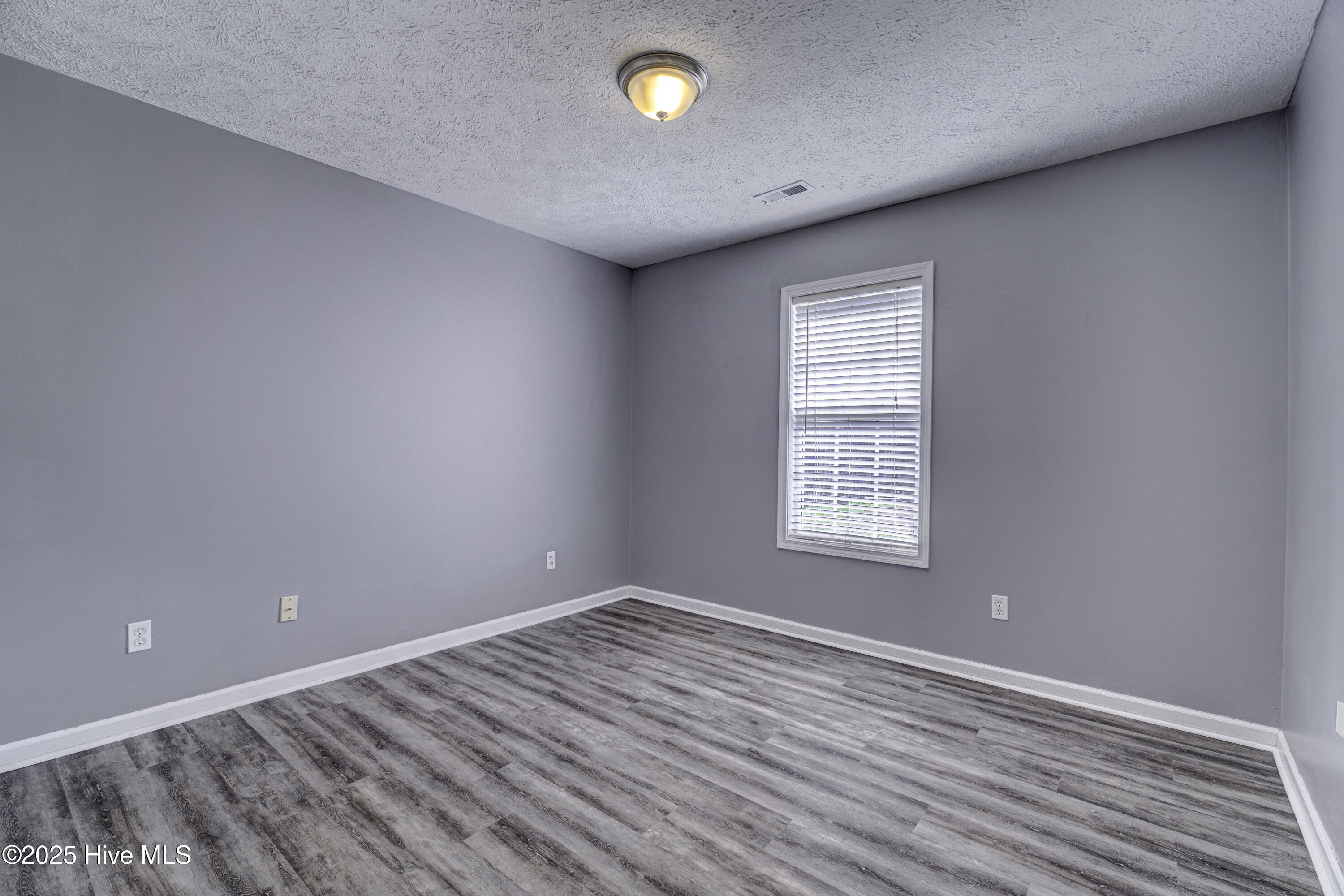 2506 Bradfield Court Property Photo 21