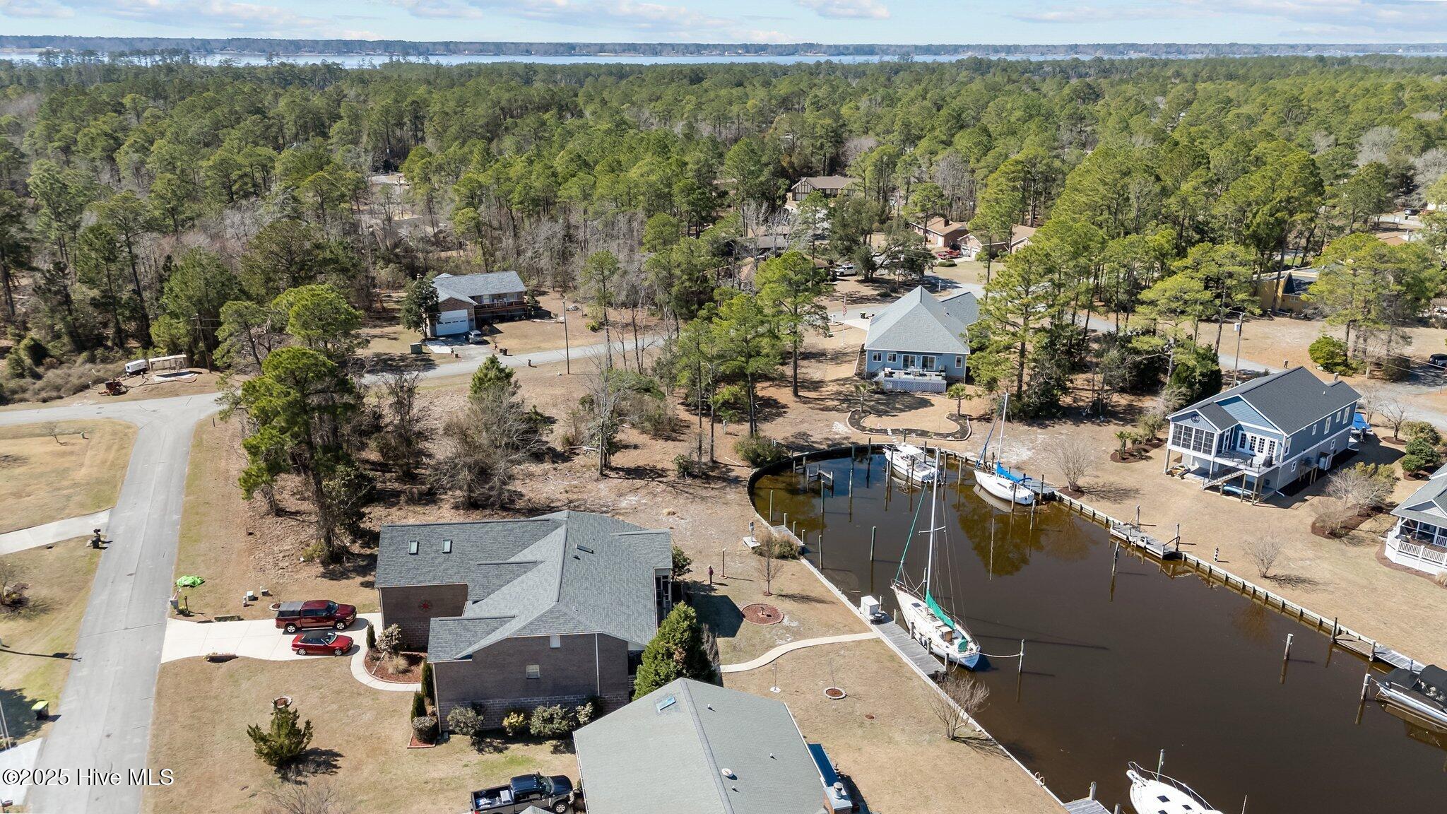 5900 Gondolier Drive Property Photo 3