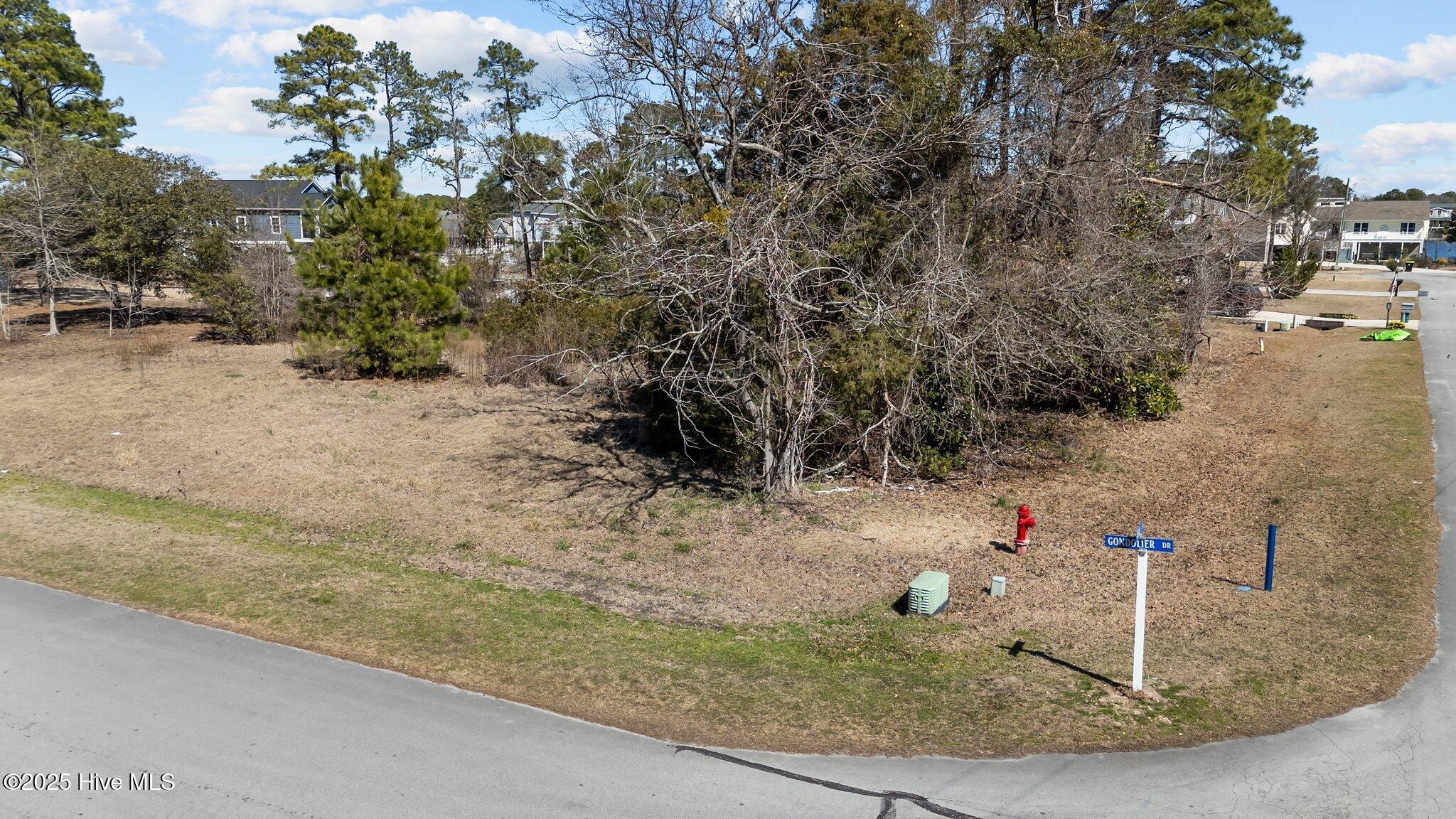 5900 Gondolier Drive Property Photo 6